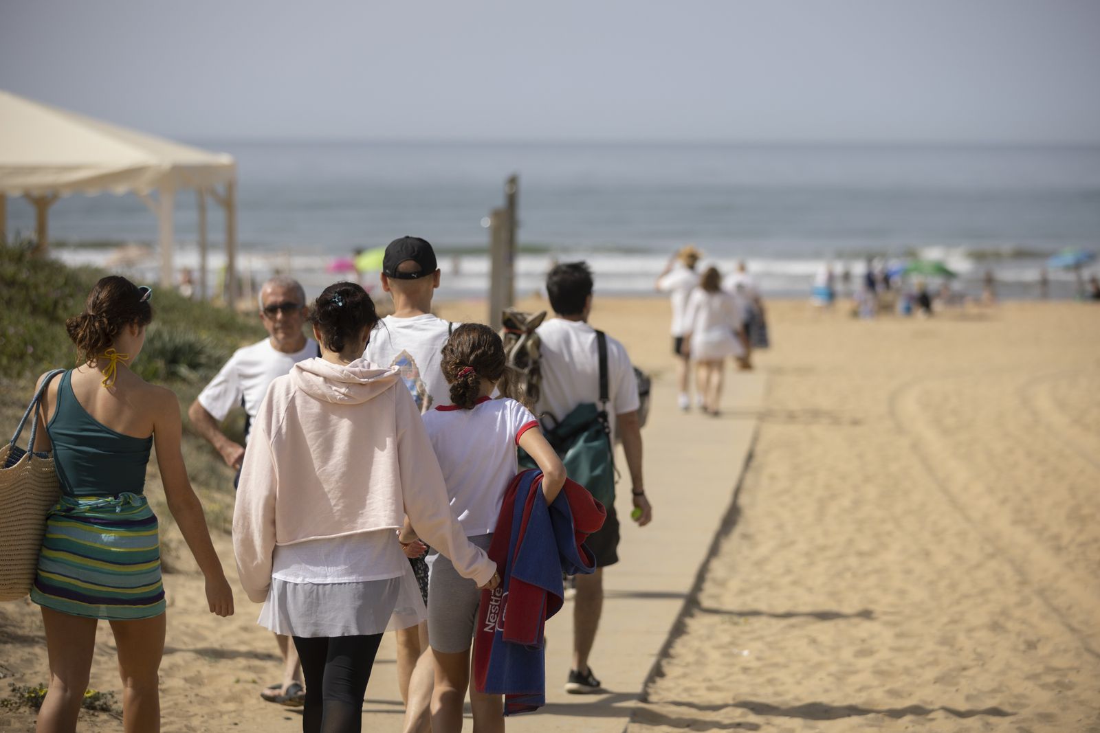 Imágenes del ambiente en las playas en este sábado 8 de abril