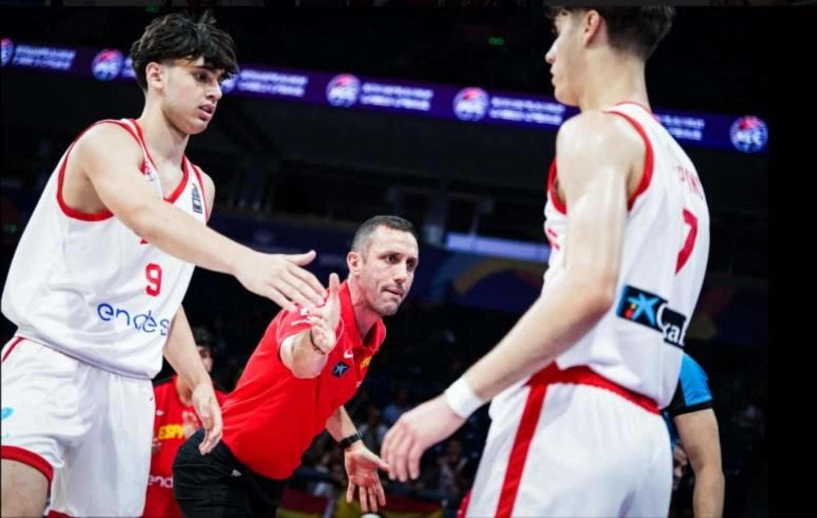 España sub 18 arrasa a Letonia (103-73) con buenos Del Pino y Rodríguez