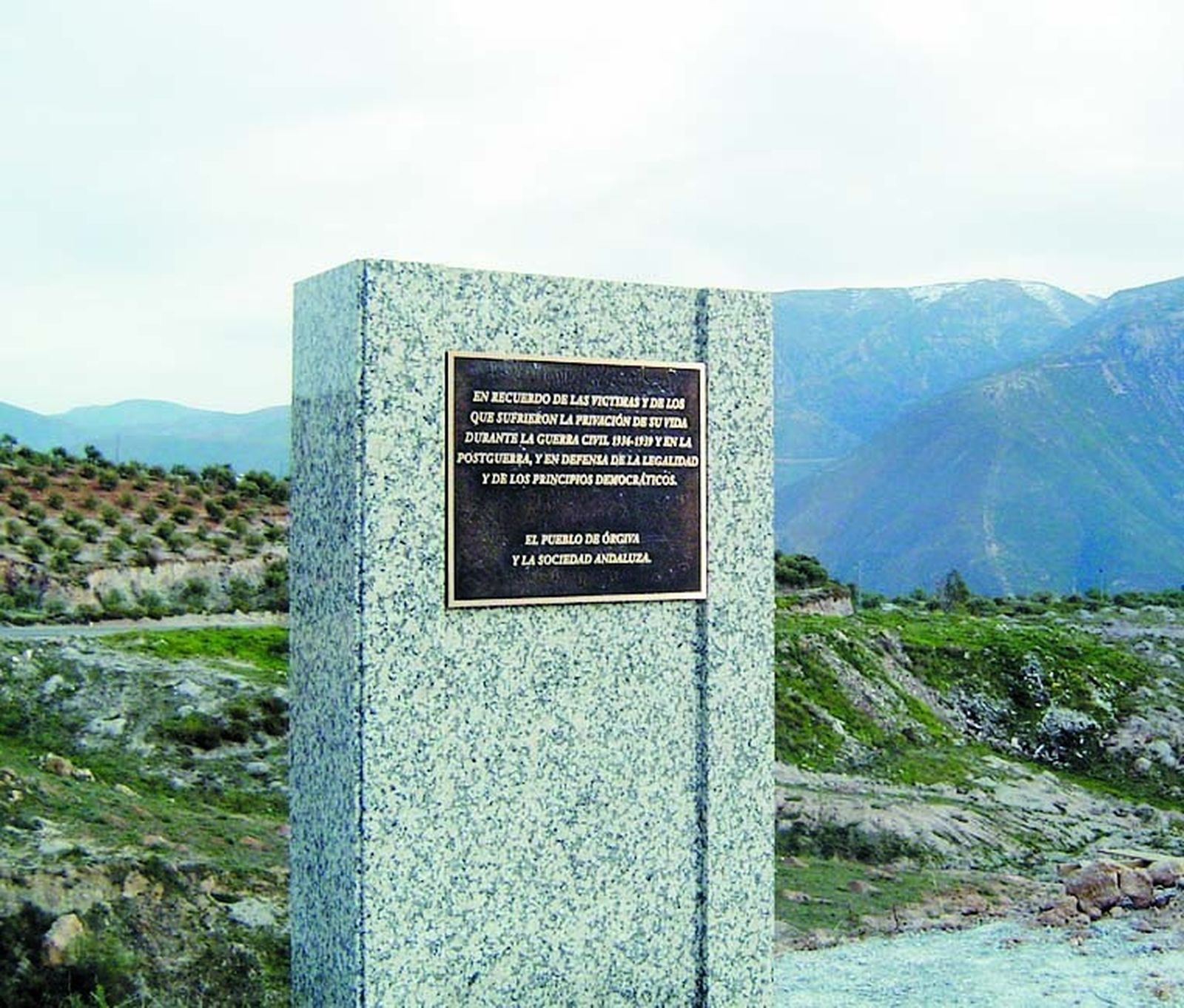 El PSOE duda de la legalidad de las obras en el Carrizal, lugar de Memoria en Granada