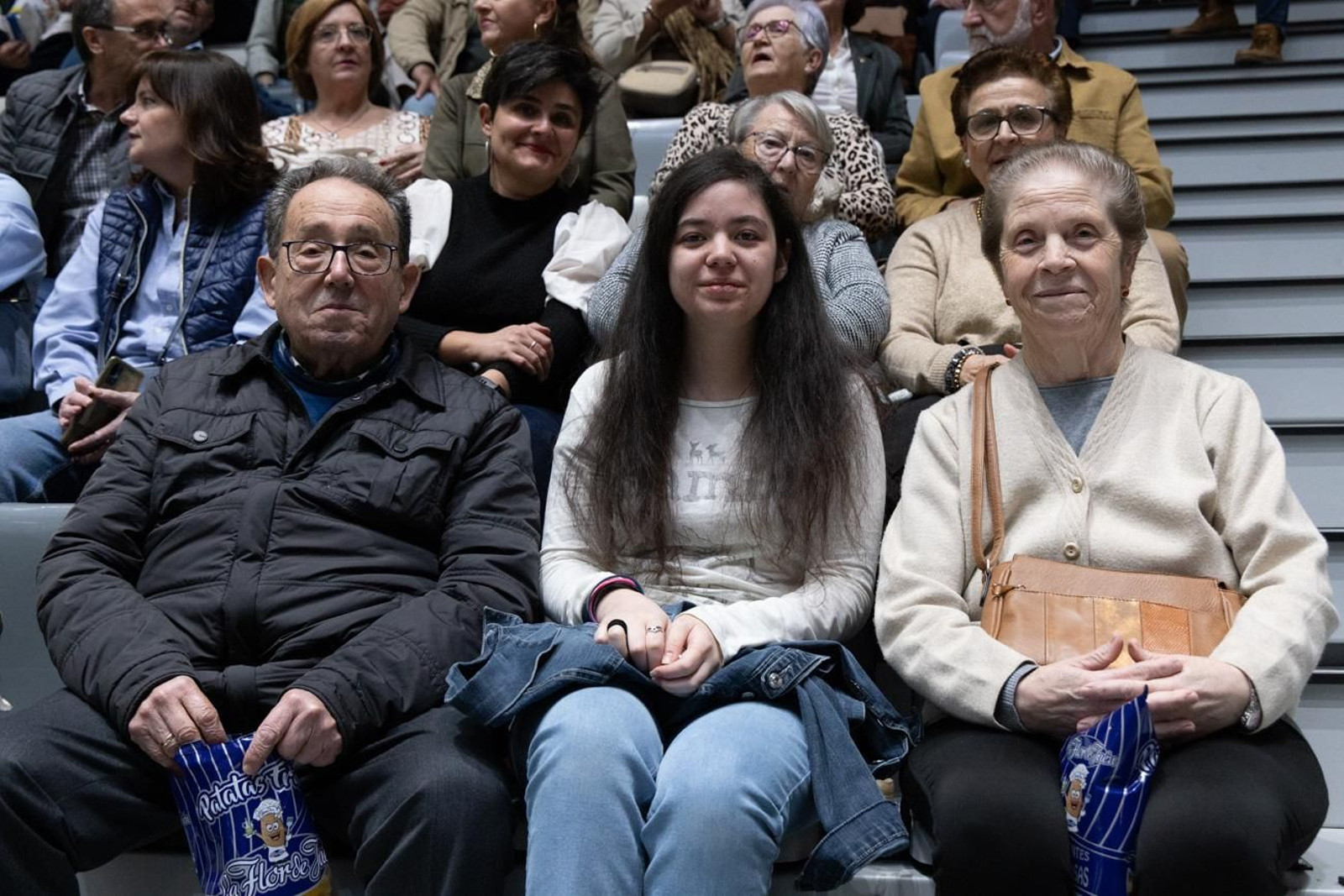 Así se disfruta en Jaén del concierto de Raphael, "Raphaelísimo"