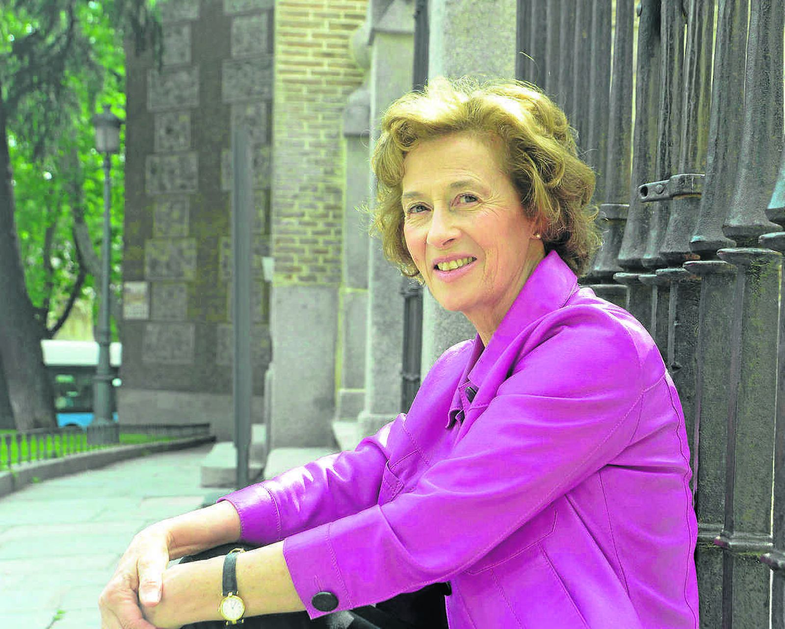 La escritora y periodista Julia Navarro.