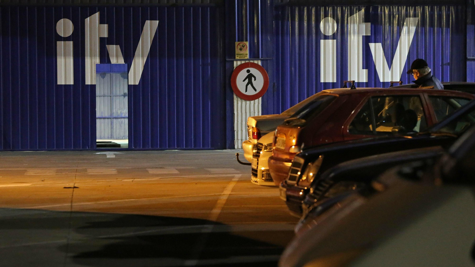 Colas en la ITV de Algeciras