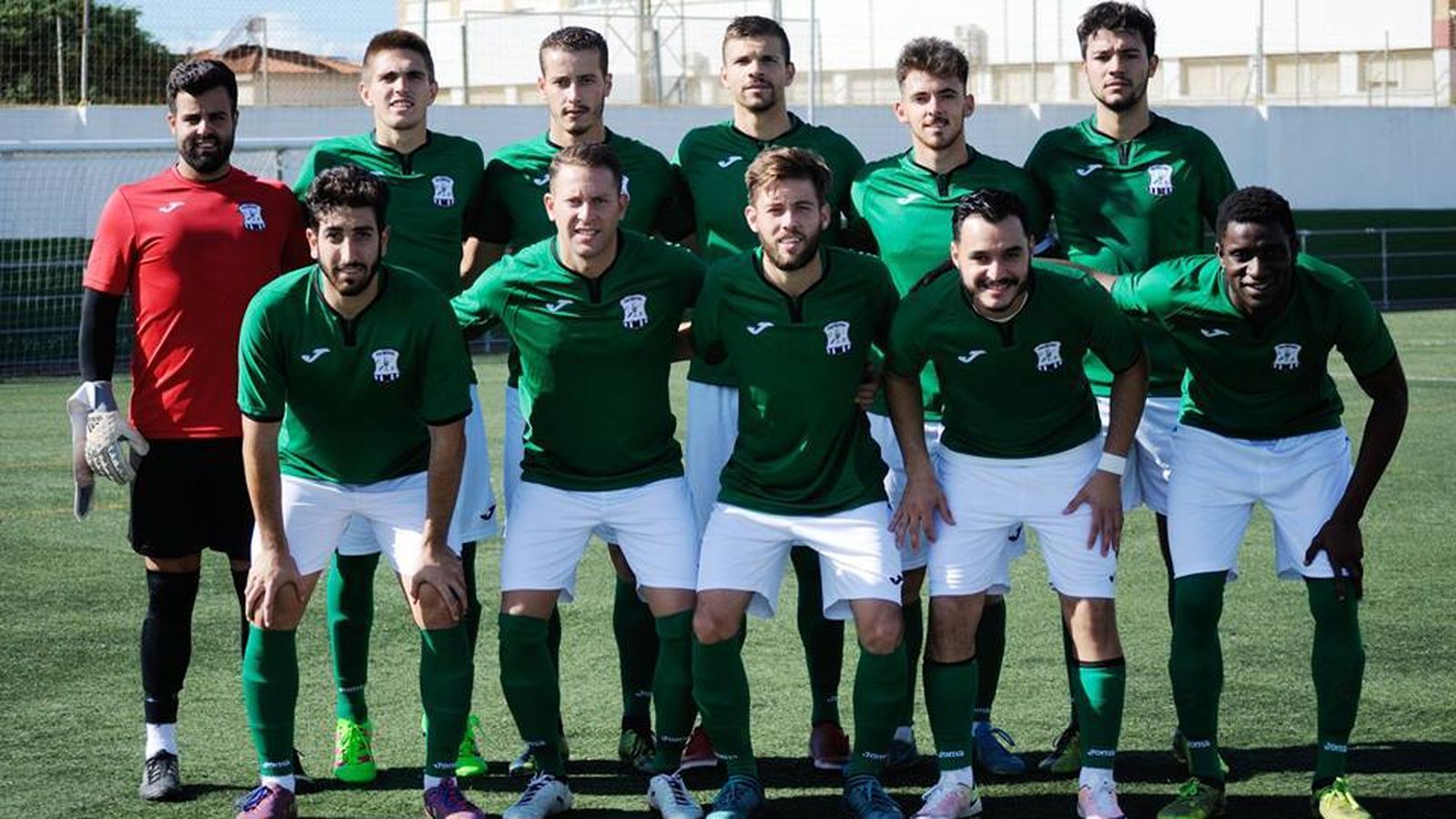 Formación inicial del Jerez Industrial en la Quinta de la Paz.