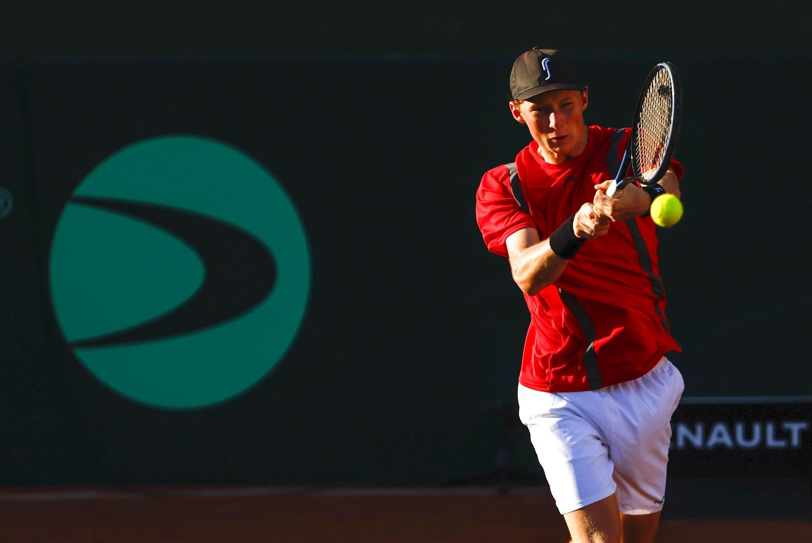 Pablo Carreño culmina la remontada de España en la Copa Davis en Marbella (6-2 y 6-3)
