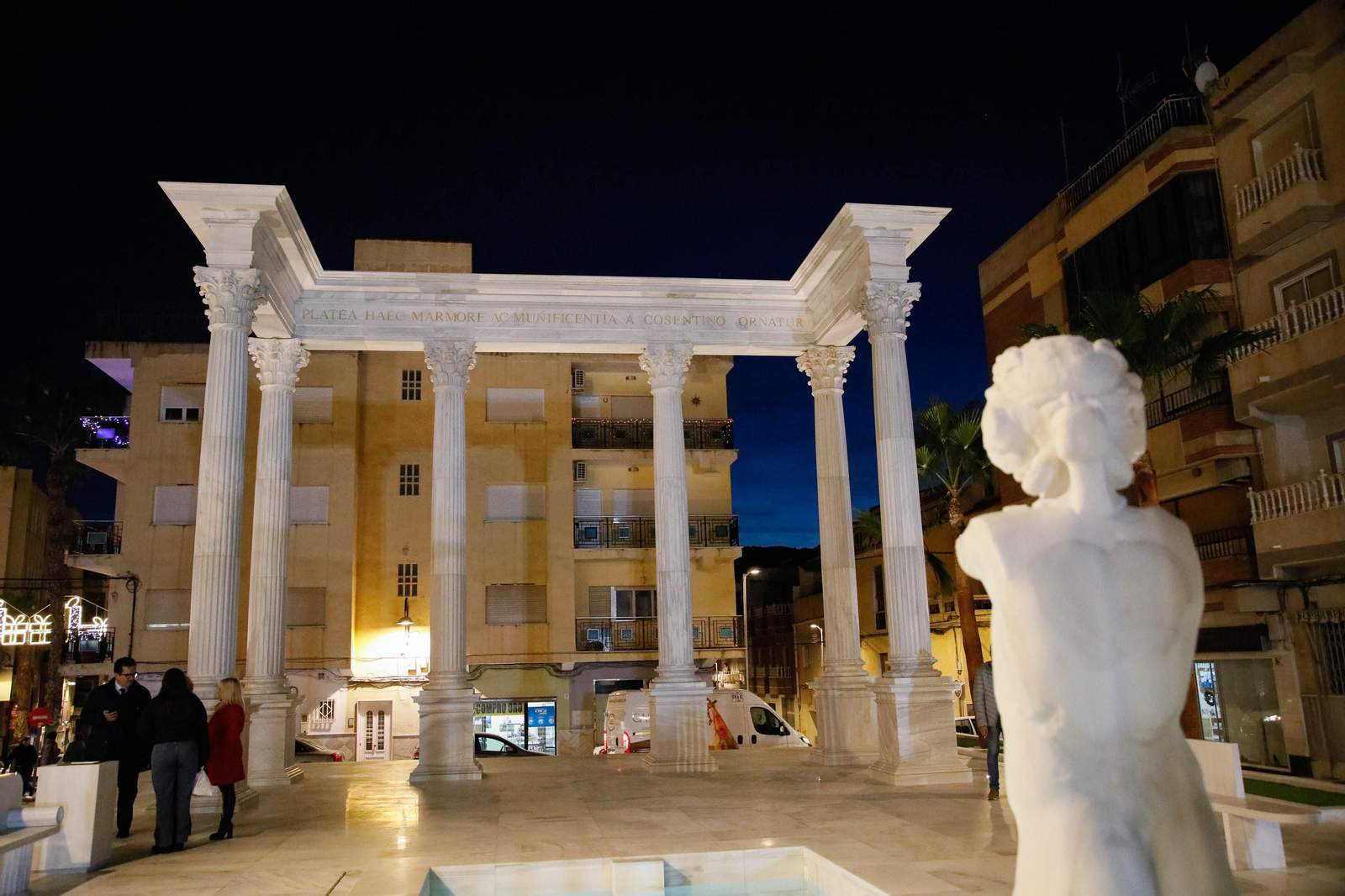 Imágenes de la inauguración de la plaza Almería en Macael