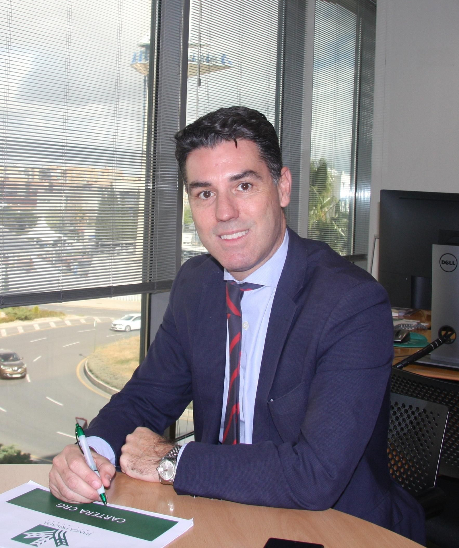 Las inversiones del futuro pasan por la tecnología, la salud y la sostenibilidad. Director de Banca Privada de Caja Rural Granada, Francisco Dolz.