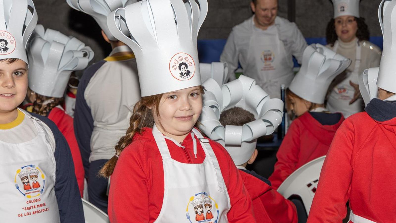 'Pequeños Chefs' la actividad que los chefs estrella Michelin realizan con el alumnado del Colegio Santa María de Los Apóstoles