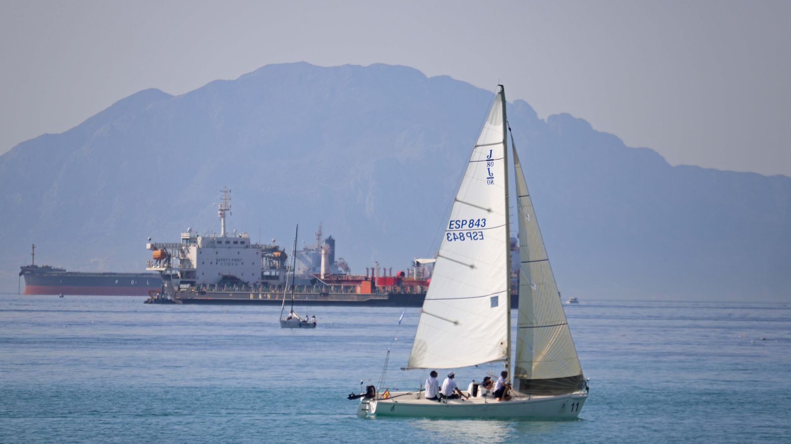 Fotos del XV Campeonato de Vela de España J80 en La Línea