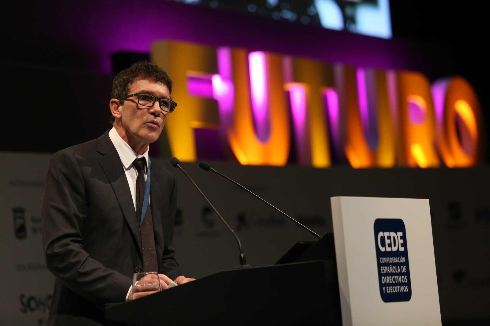 Antonio Banderas esta mañana en Málaga en una conferencia de directivos españoles.