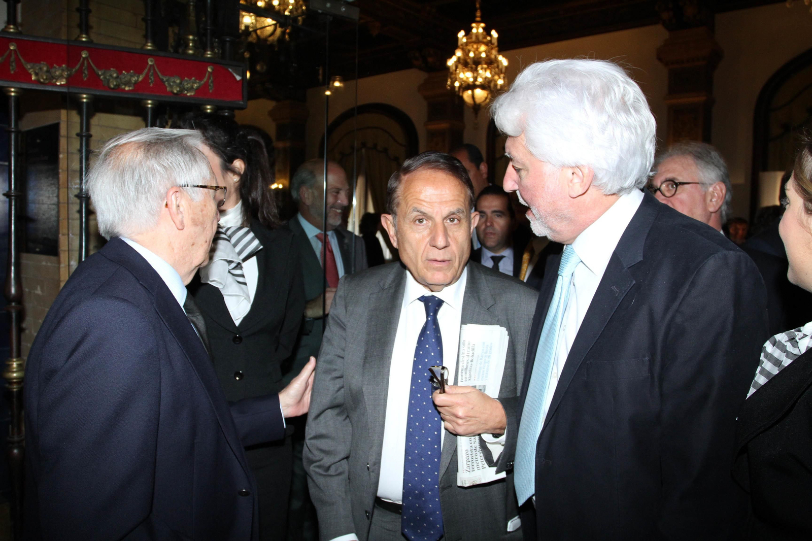 Las imágenes del Foro Joly con el presidente de Ceuta