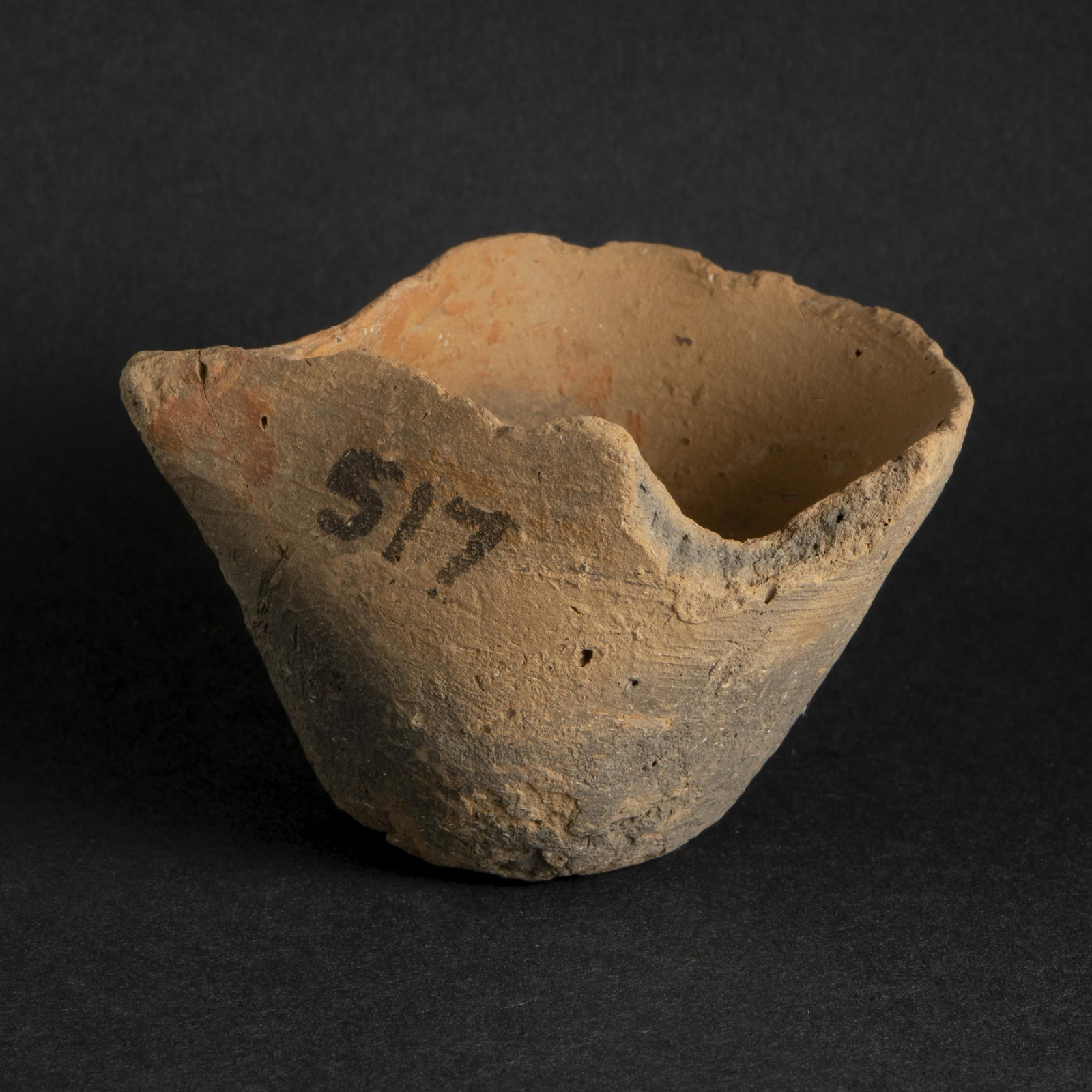 Taza de alimentación. Garstang Museum of Archaeology, Liverpool.