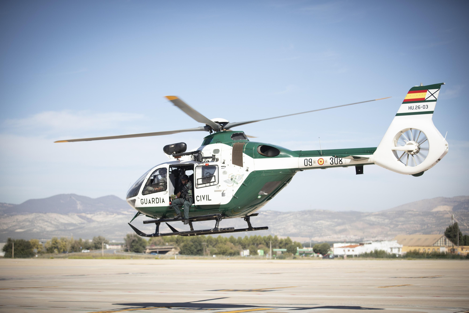 Las mejores imágenes del dispositivo de la Guardia Civil en Granada para las cumbres europeas