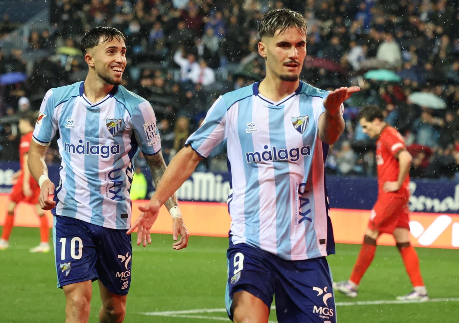 Las fotos del Málaga CF-Burgos