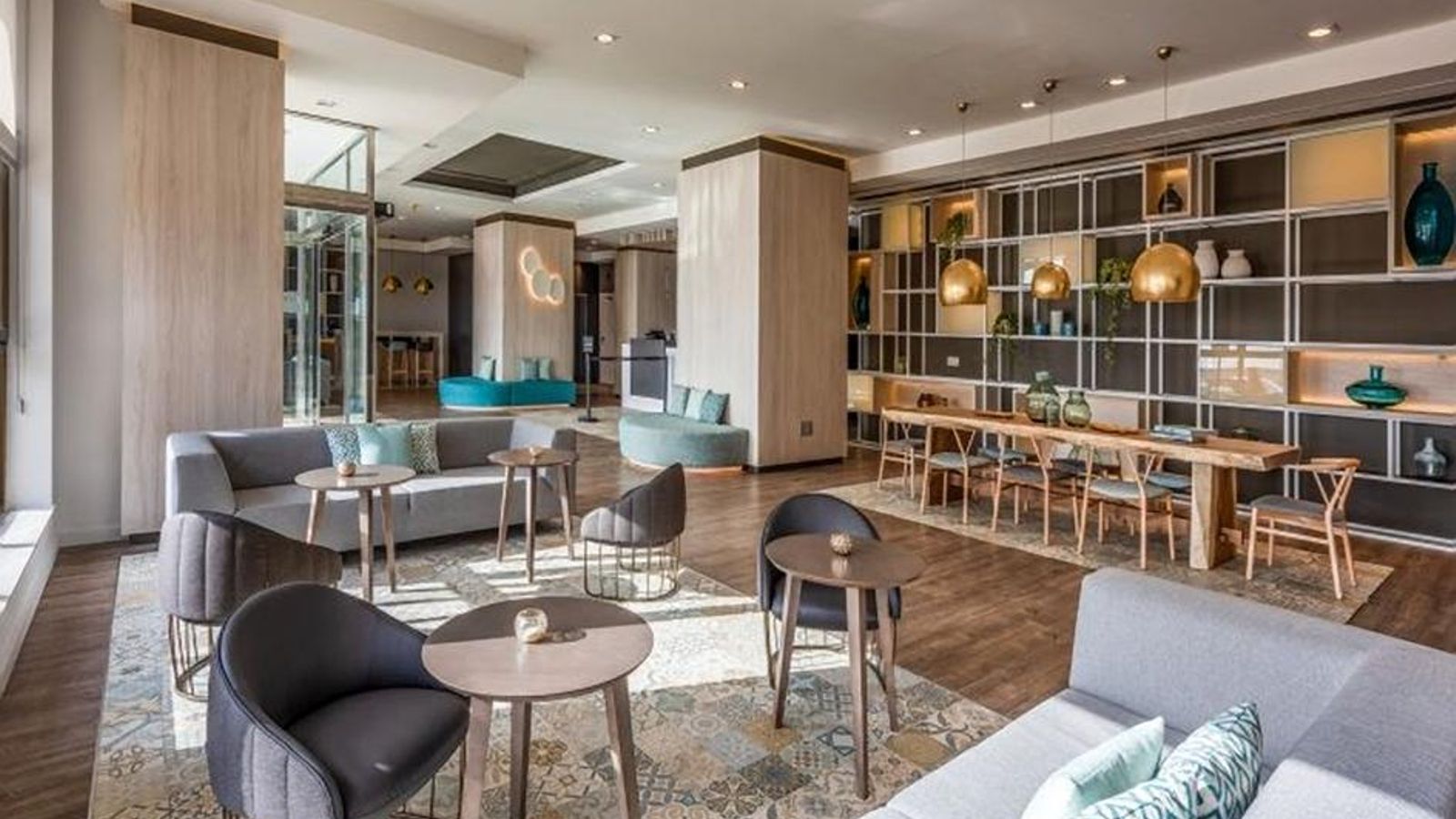 El nuevo hall de Tryp Cádiz La Caleta Hotel.