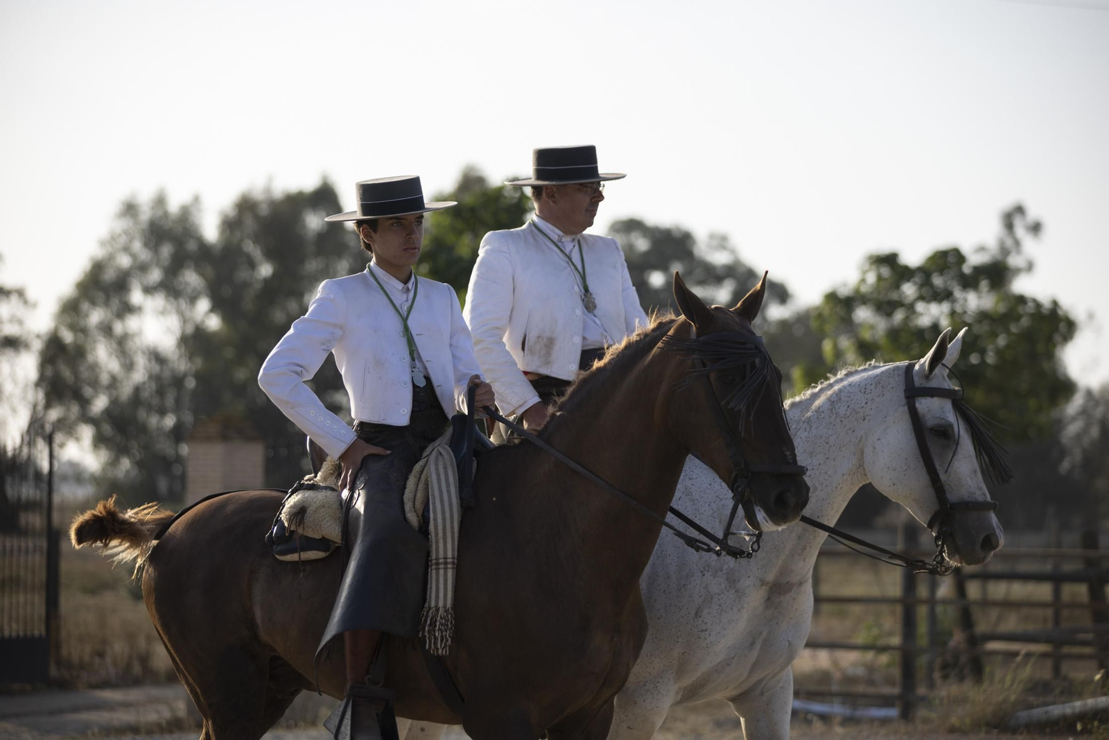 El Rocío 2023: Imágenes de la entrada de la Hermandad de Huelva en El Rocío