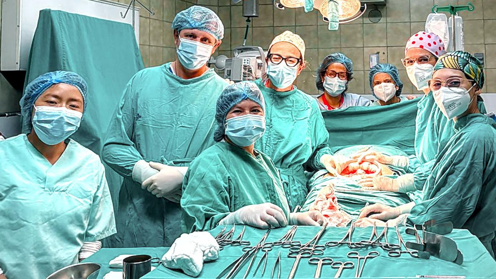 La ginecóloga María Caparrós, en Perú, en unas instalaciones sanitarias.