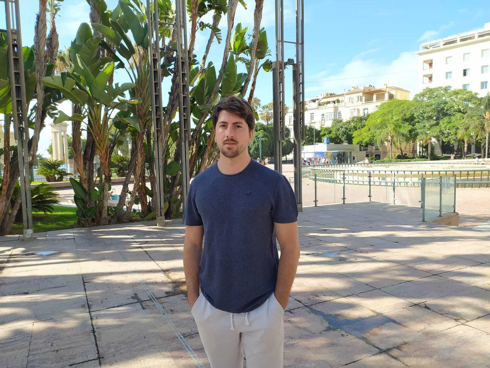 El realizador y asesor político Joaquín Polo en la plaza de la Marina, este miércoles.