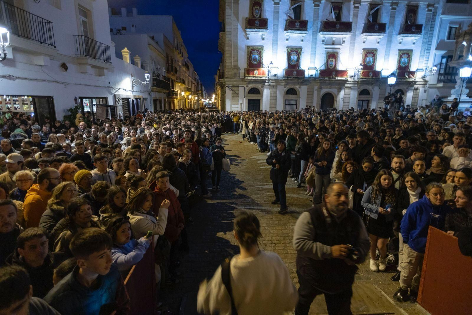 Las imágenes de la Semana Santa 2024 en El Puerto: Dolor y Sacrificio