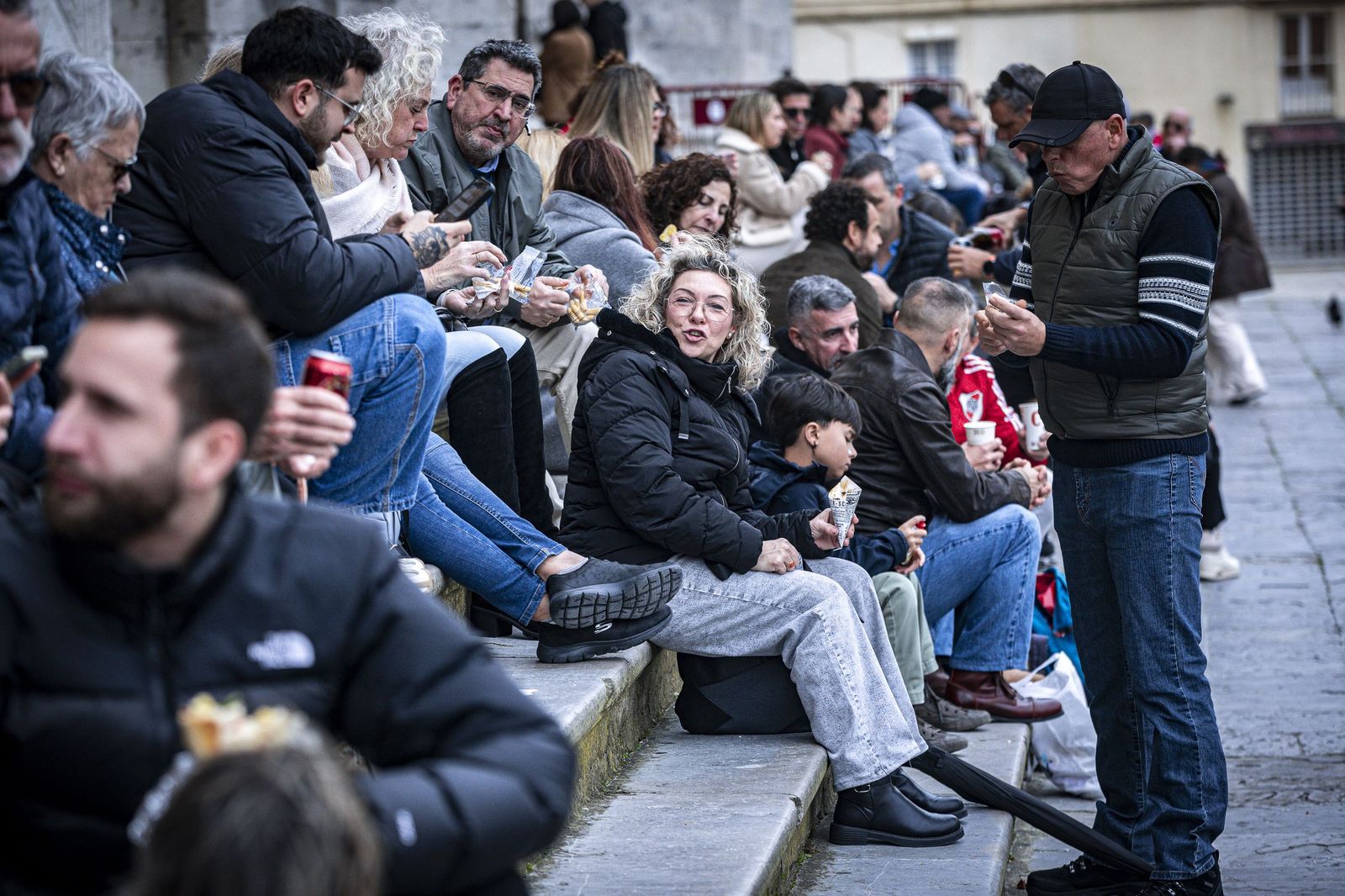Las imágenes de la Chicharronada y la Gambada del Carnaval de Cádiz 2026