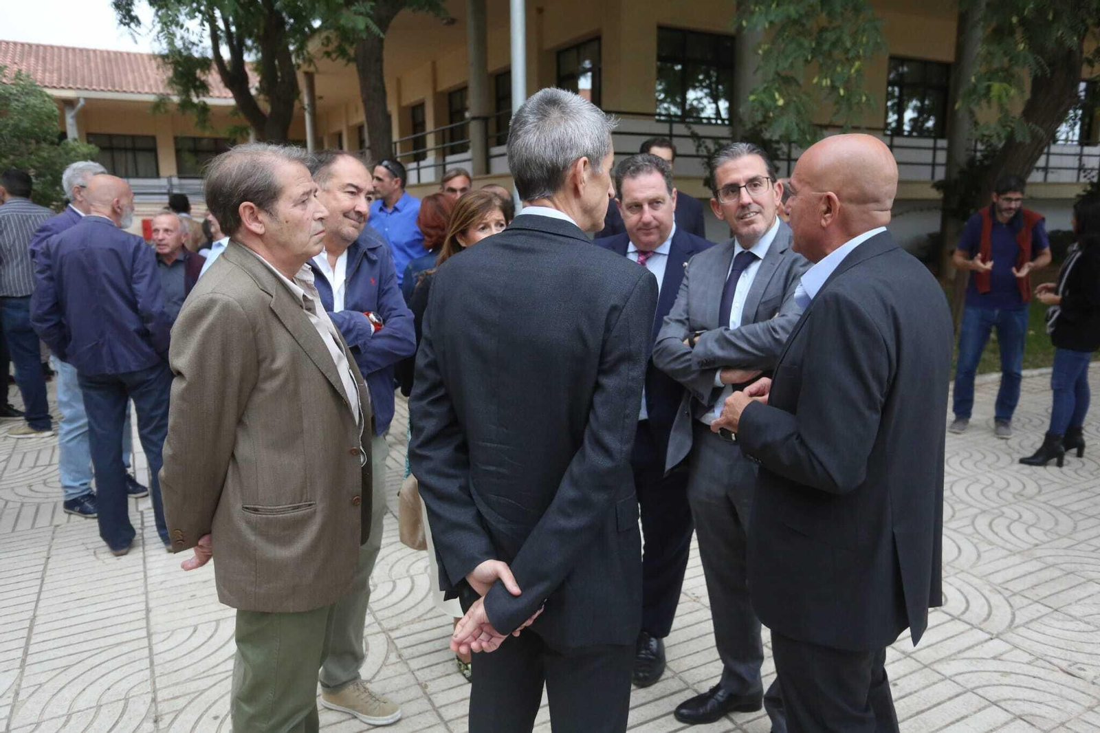 Masivo y emotivo último adiós a José María Martín Urbano