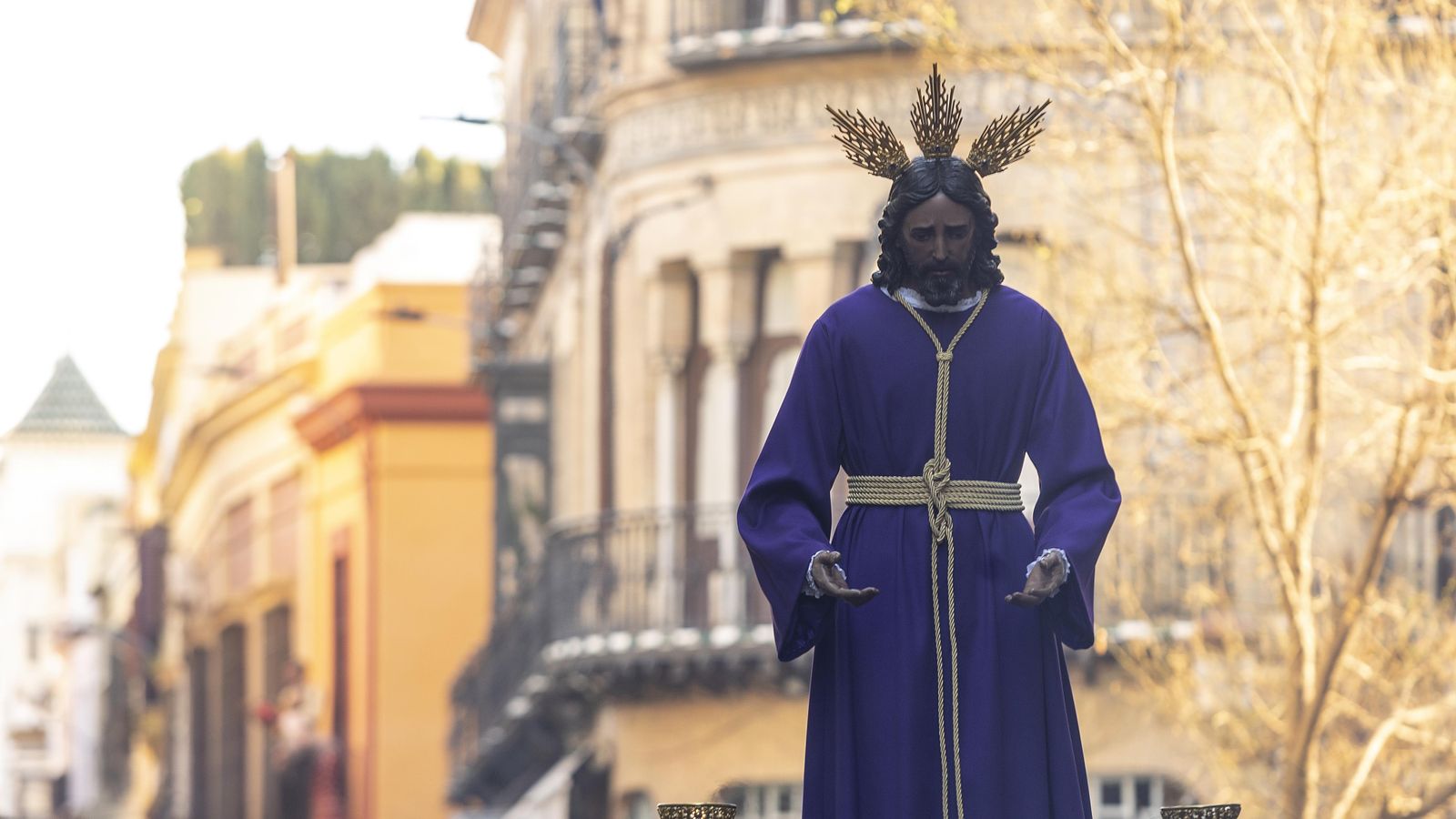 El traslado de los Panaderos a su capilla en imágenes