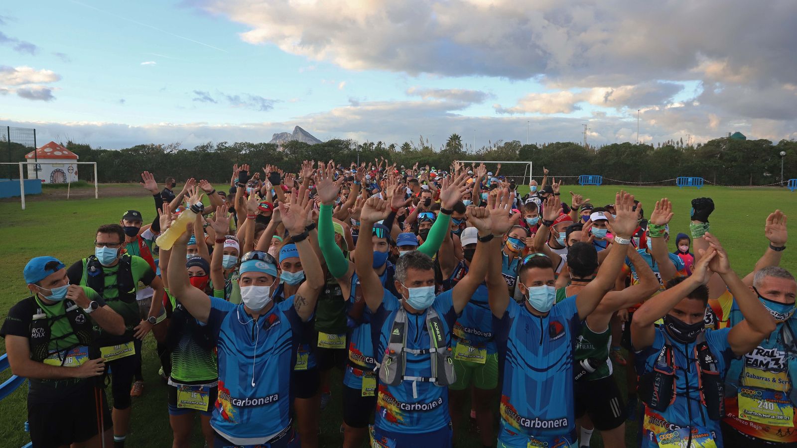 Fotos de la IX CXM Cresta Sierra Carbonera en La Línea