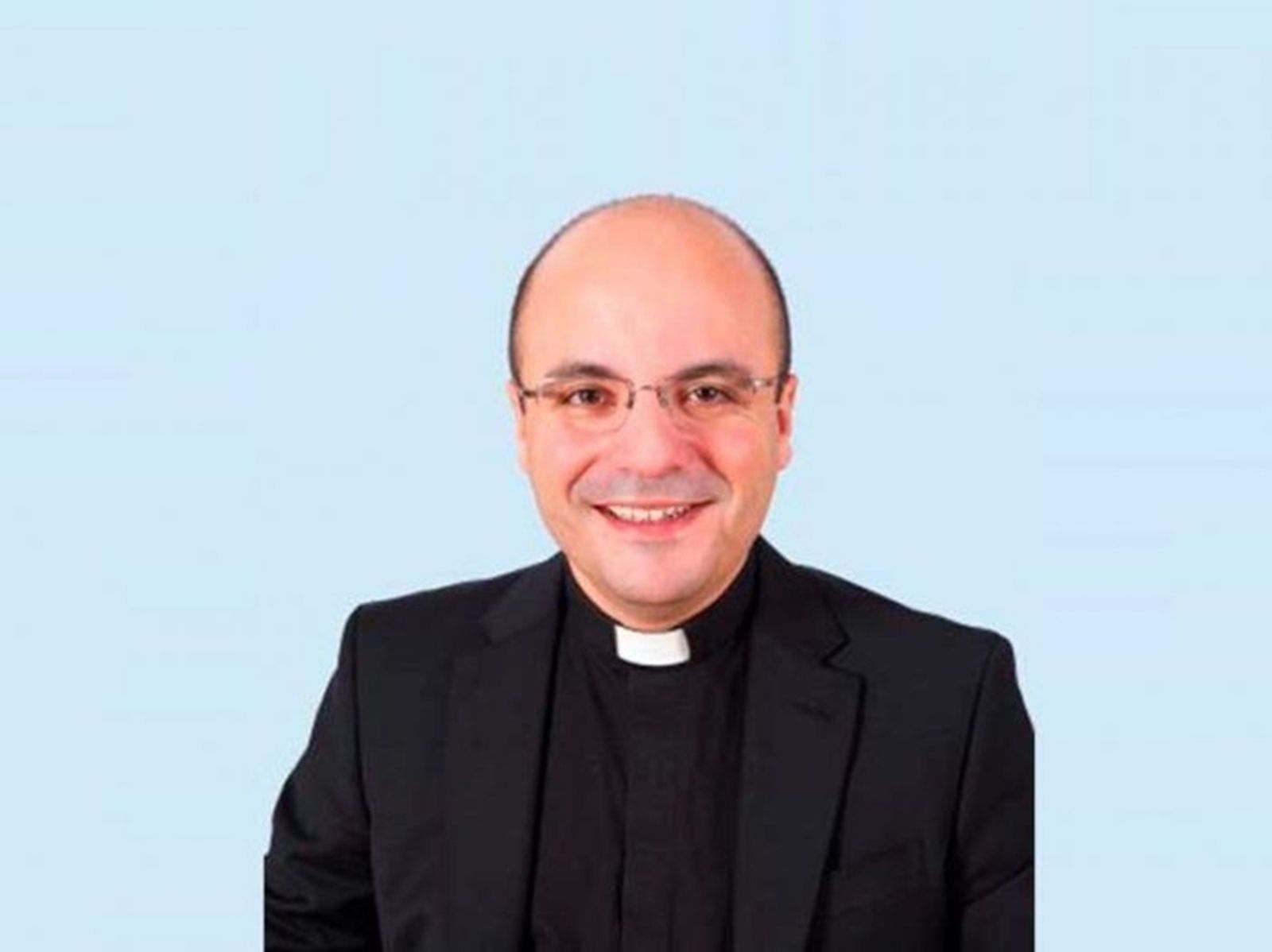 Carlos López Segovia.