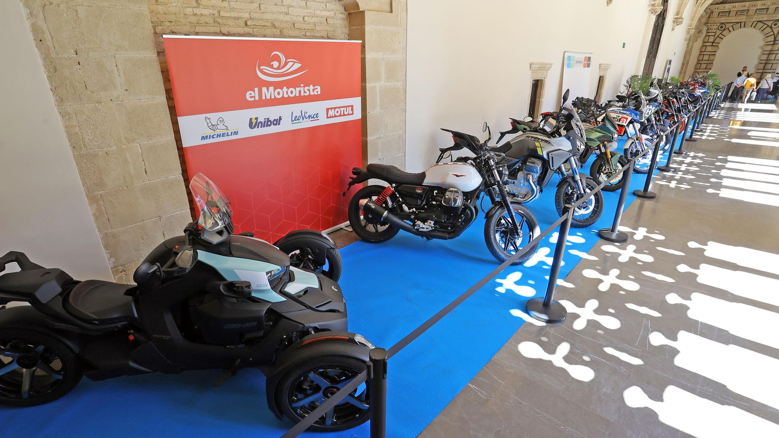 Exposición de motos clásicas y últimas novedades en Jerez por el Gran Premio