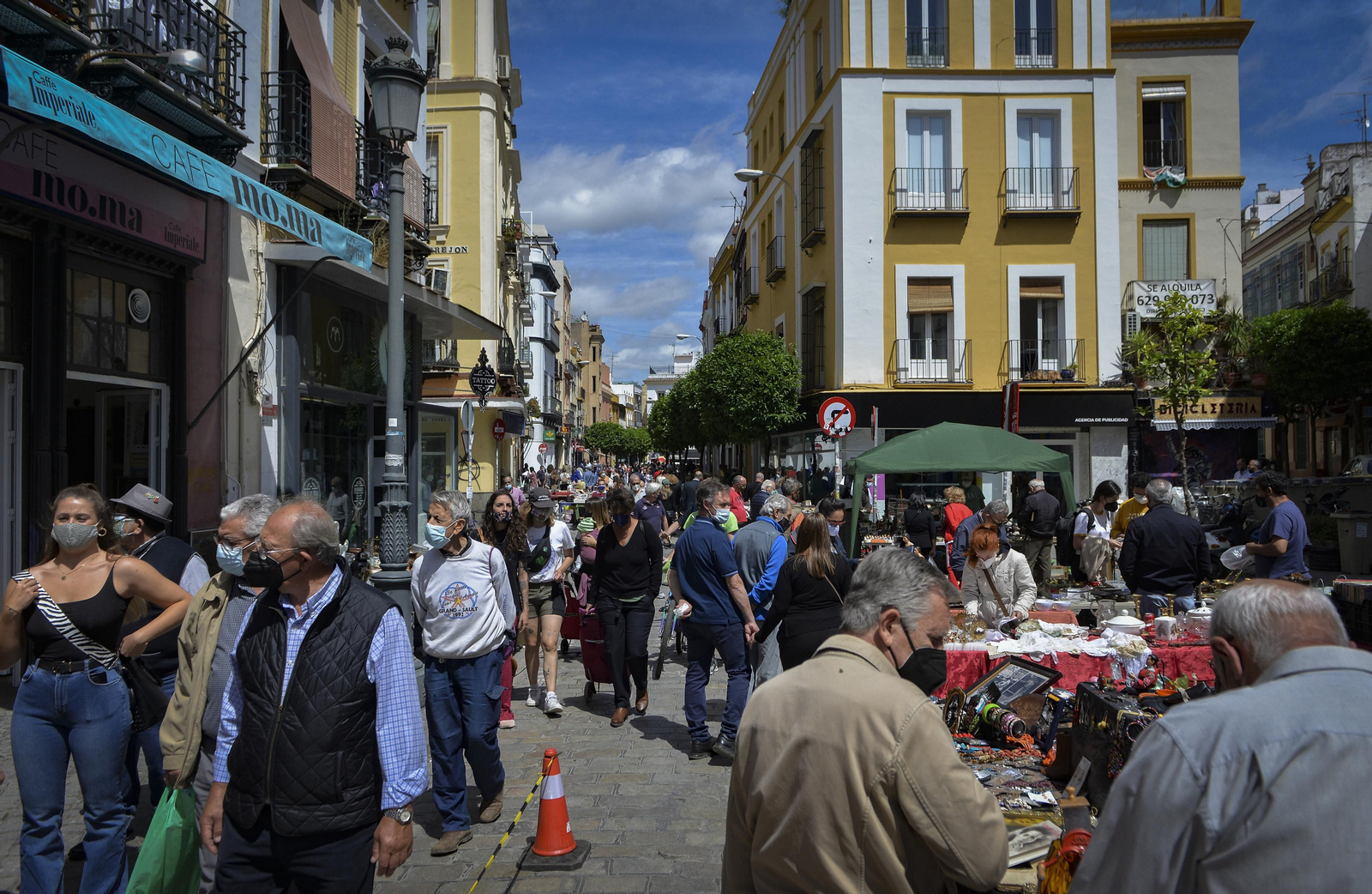 El mercadillo del Jueves: retratos de la calle Feria