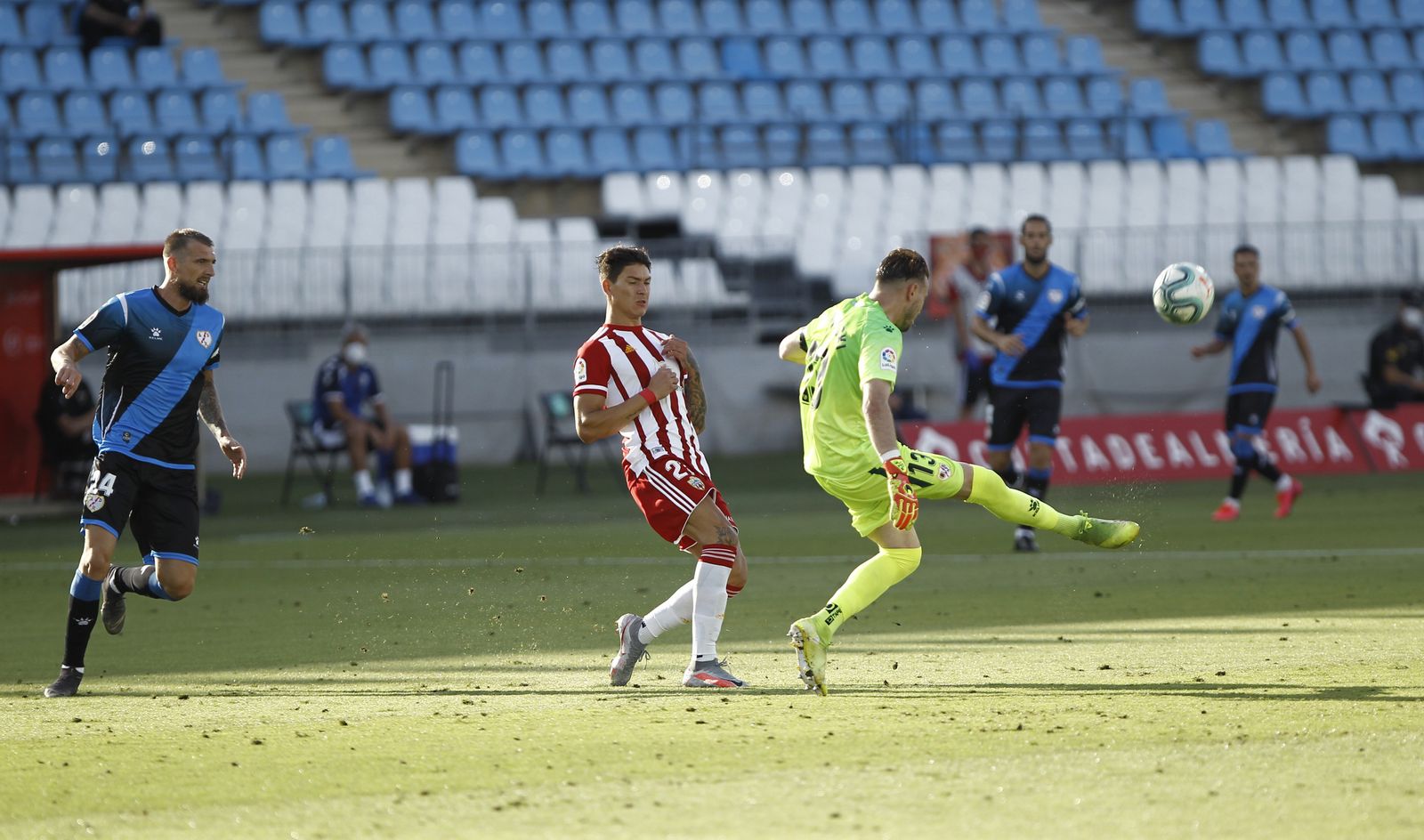 Fotogalería U.D. Almería-Rayo Vallecano