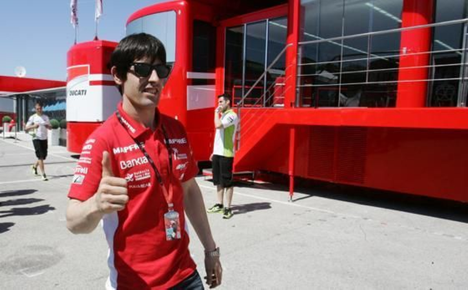 El piloto villacañero, Julián Simón,cumplirá en el mítico circuito de Jerez su décimo aniversario en el paddock

Foto: Pascual