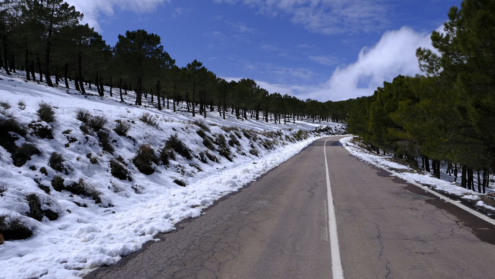 Imágenes del temporal de nieve en la provincia de Almería.