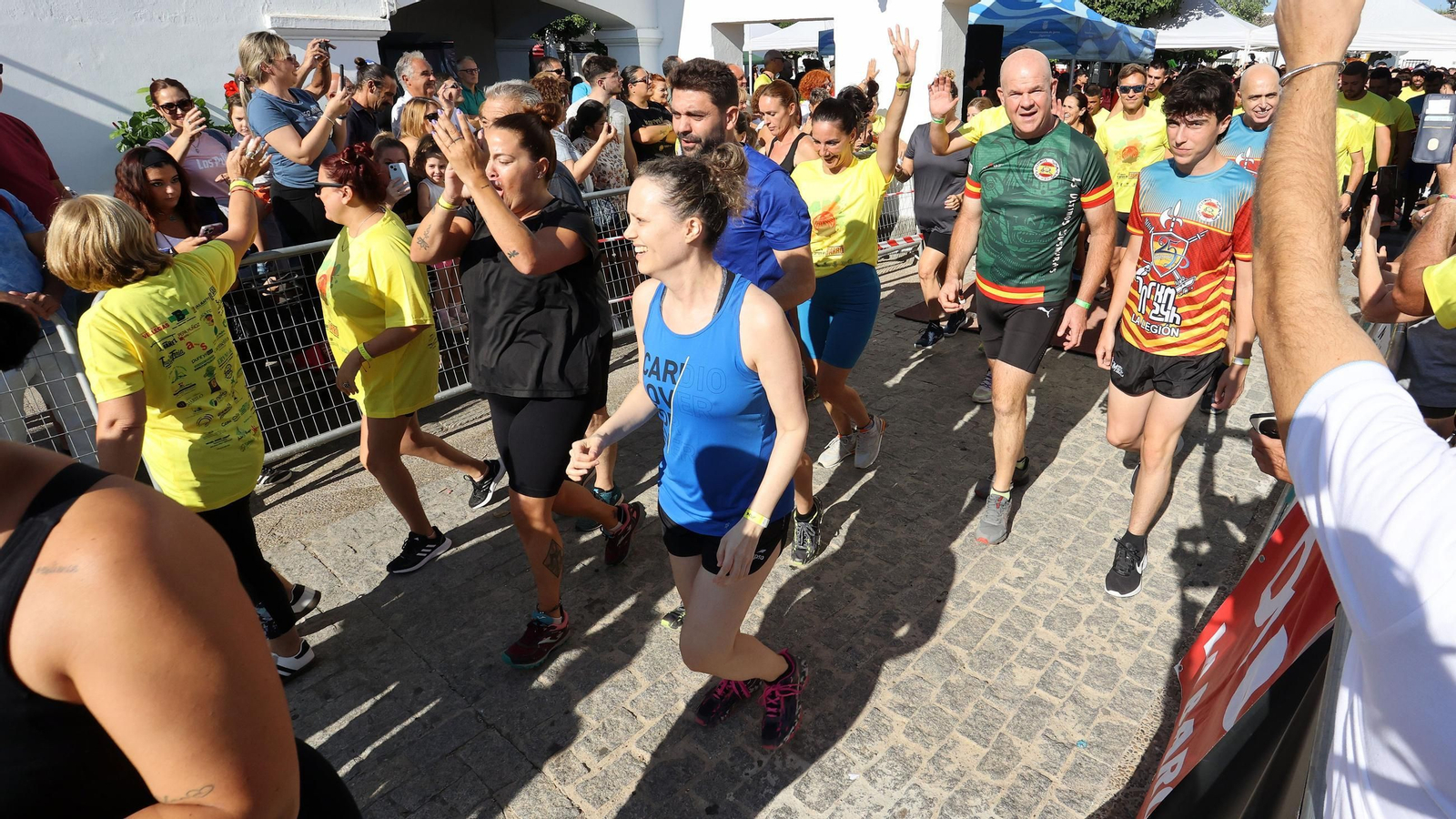 Búscate en la VII Carrera del Barro en La Barca