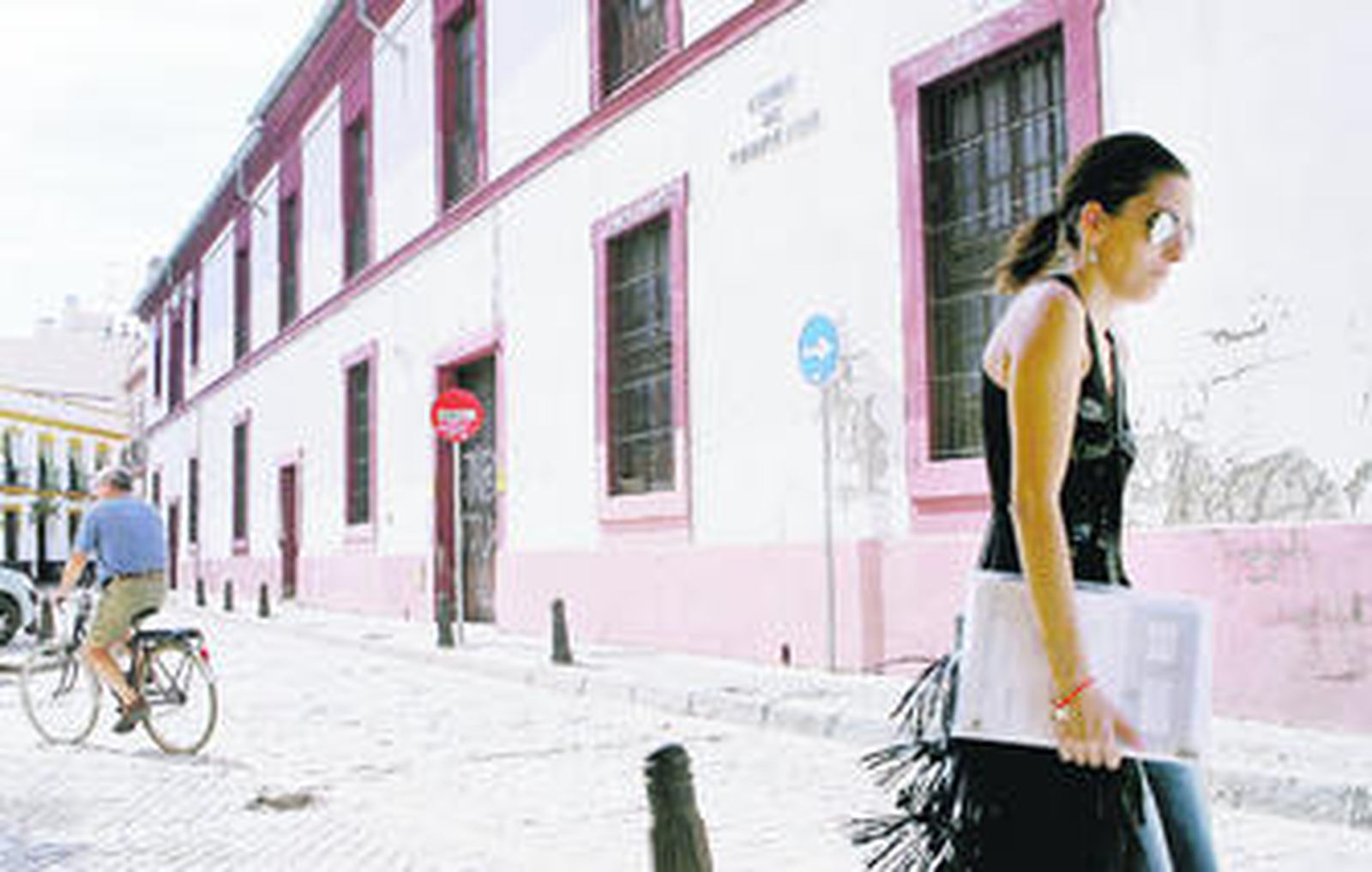 La fachada del palacio de los marqueses de Valencina es de una sencillez "casi rural", según Vázquez Consuegra.