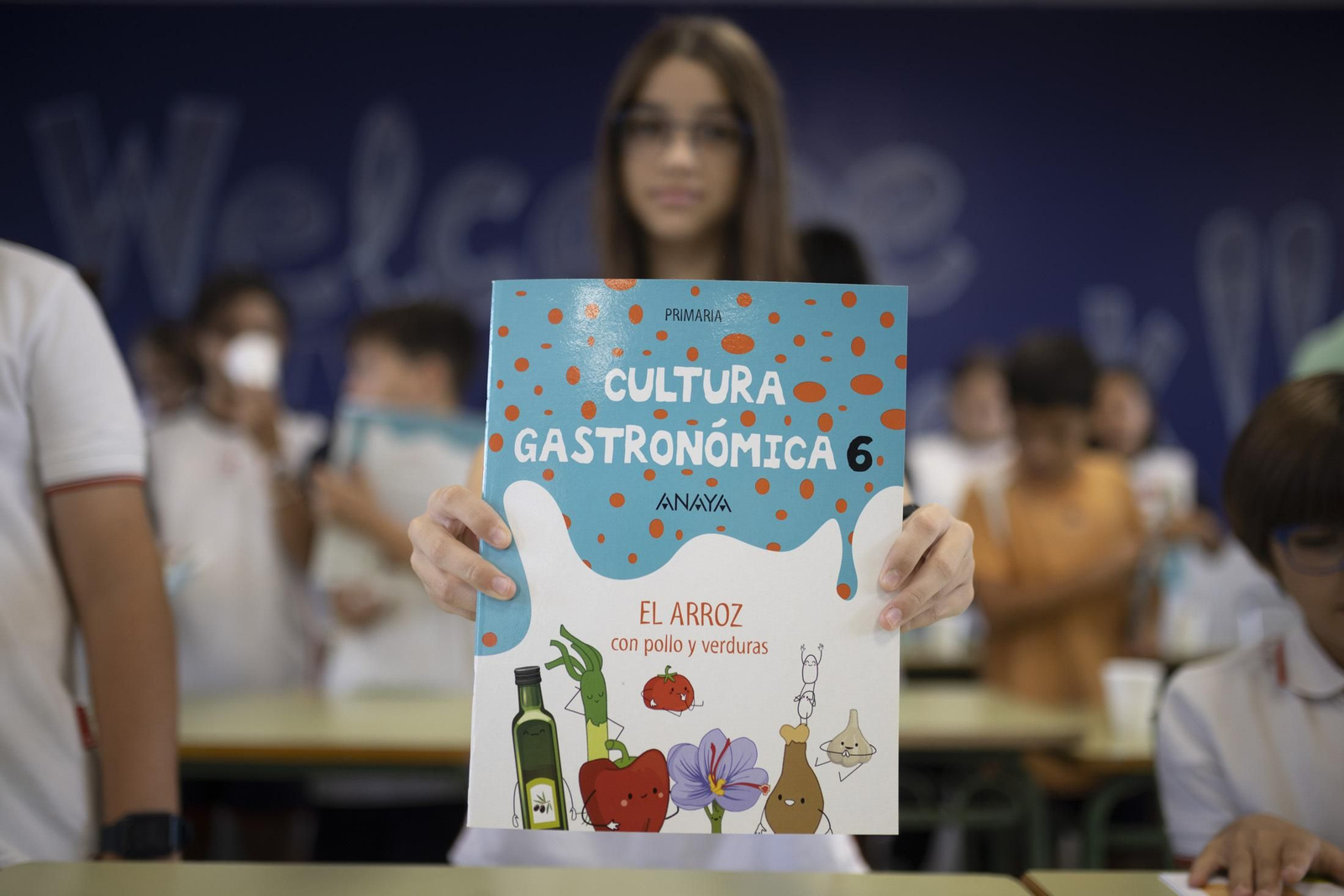 Imágenes del desayuno en el colegio Salesianos en el marco del proyecto de la Fundación Prenauta por el chef  Xanty Elías