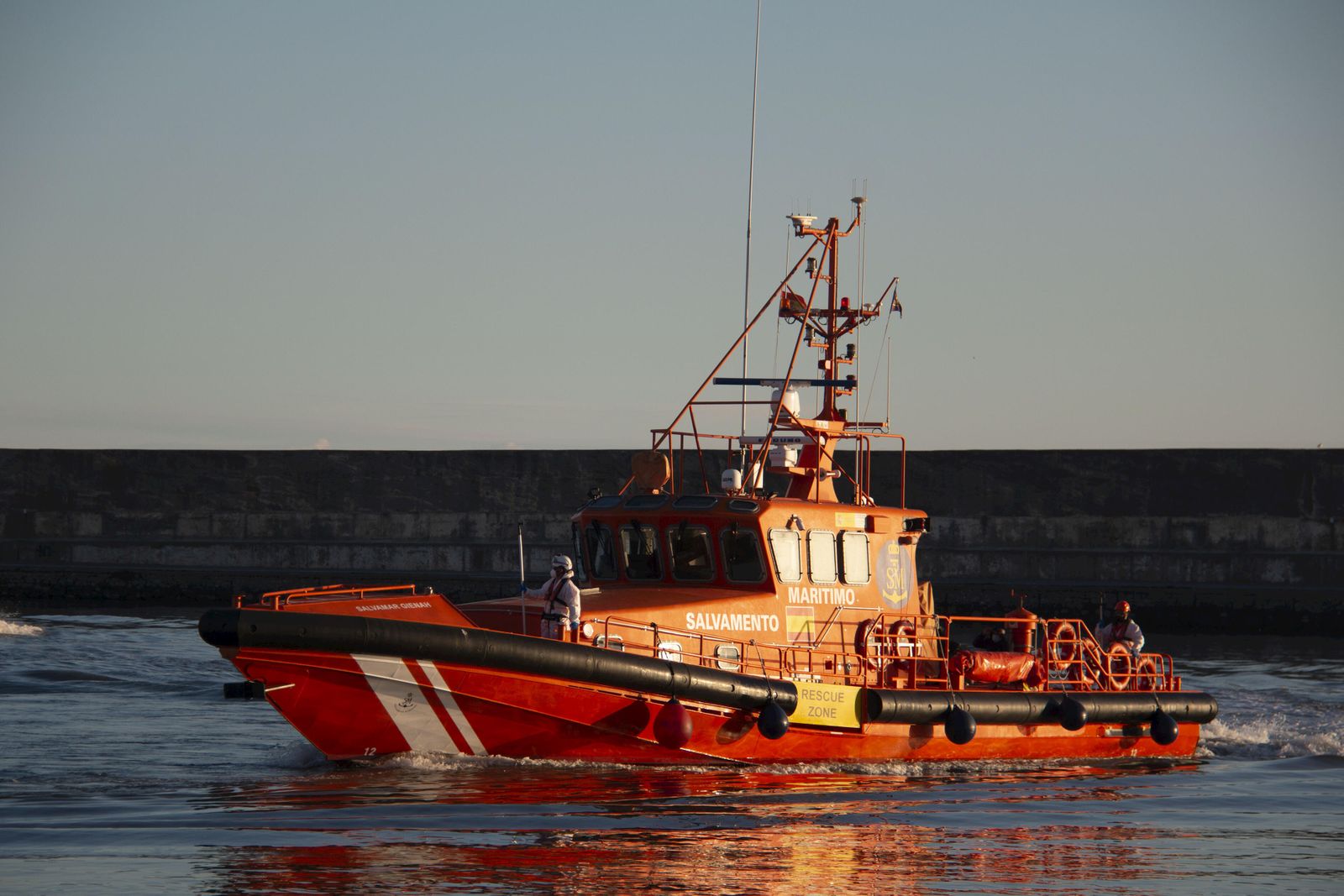 Imagen de archivo de la Salvamar Gienah durante una activación en el Puerto de Motril