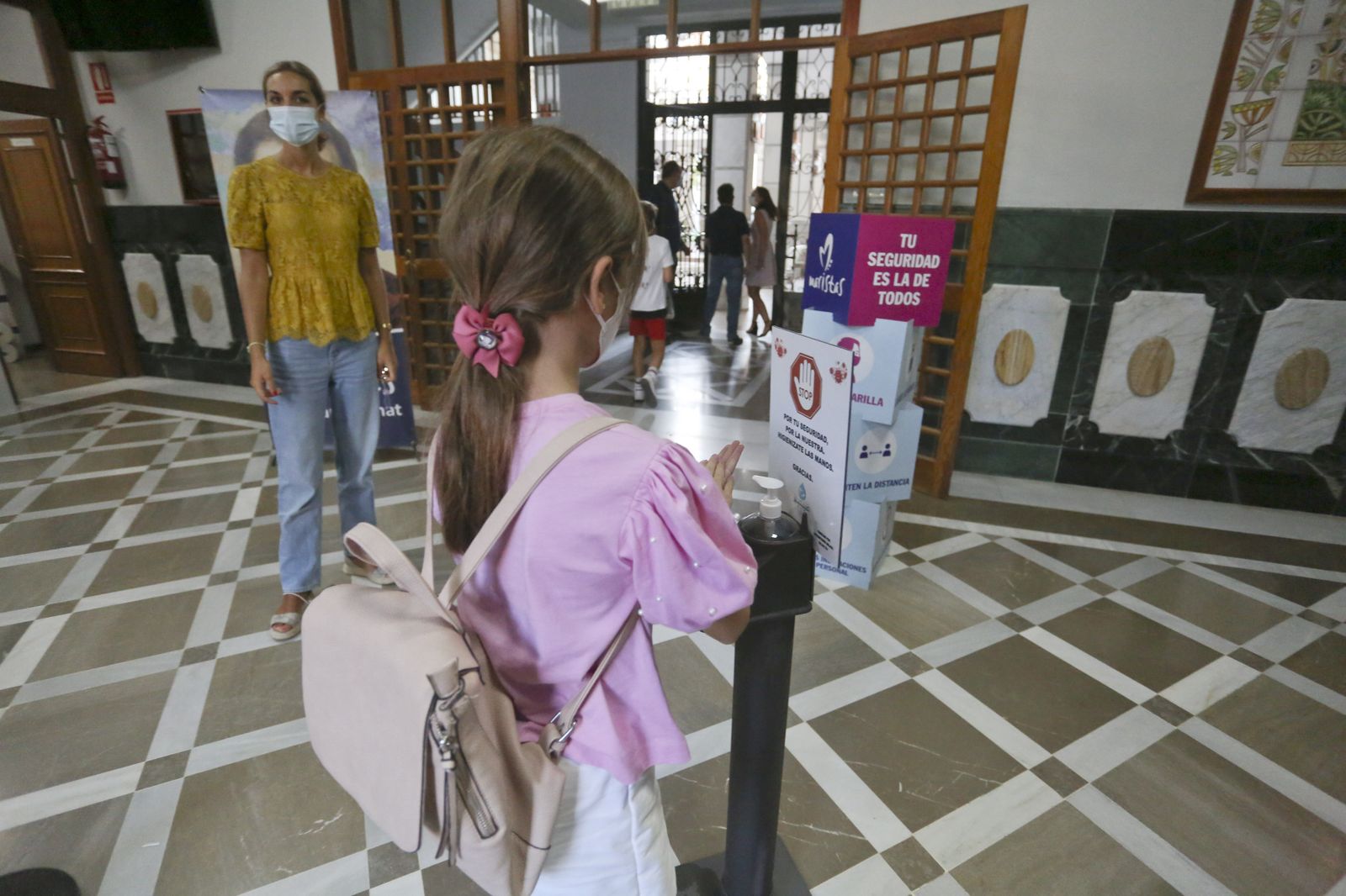 Vuelta al cole en Málaga: Fotos de un día de nervios y mascarillas