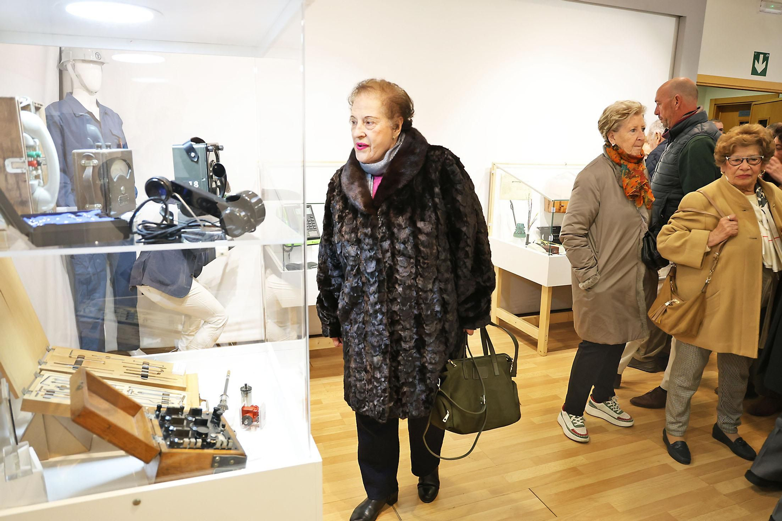 Imágenes de la inauguración de la exposición 'La Telefonía en Huelva'