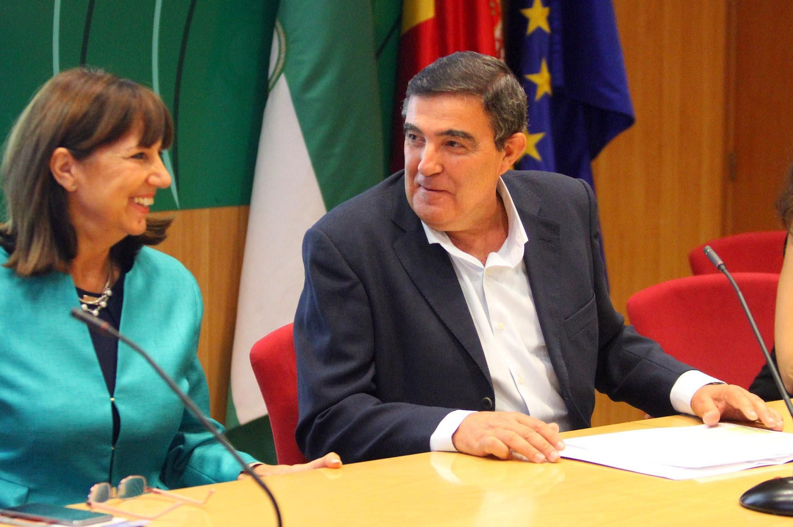 Imágenes de la bienvenida a los más de 70 Auxiliares de Conversación para centros educativos bilingües de la provincia de Huelva .