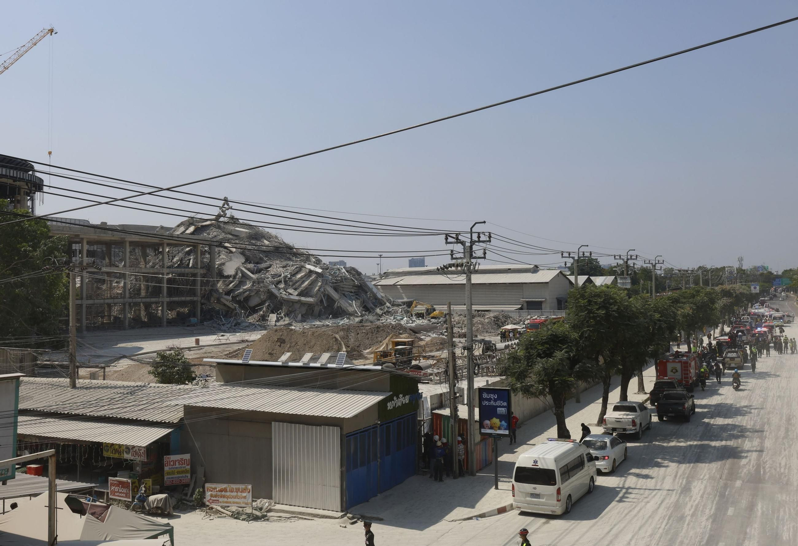 Las imágenes más impactantes del terremoto que ha sacudido Bangkok