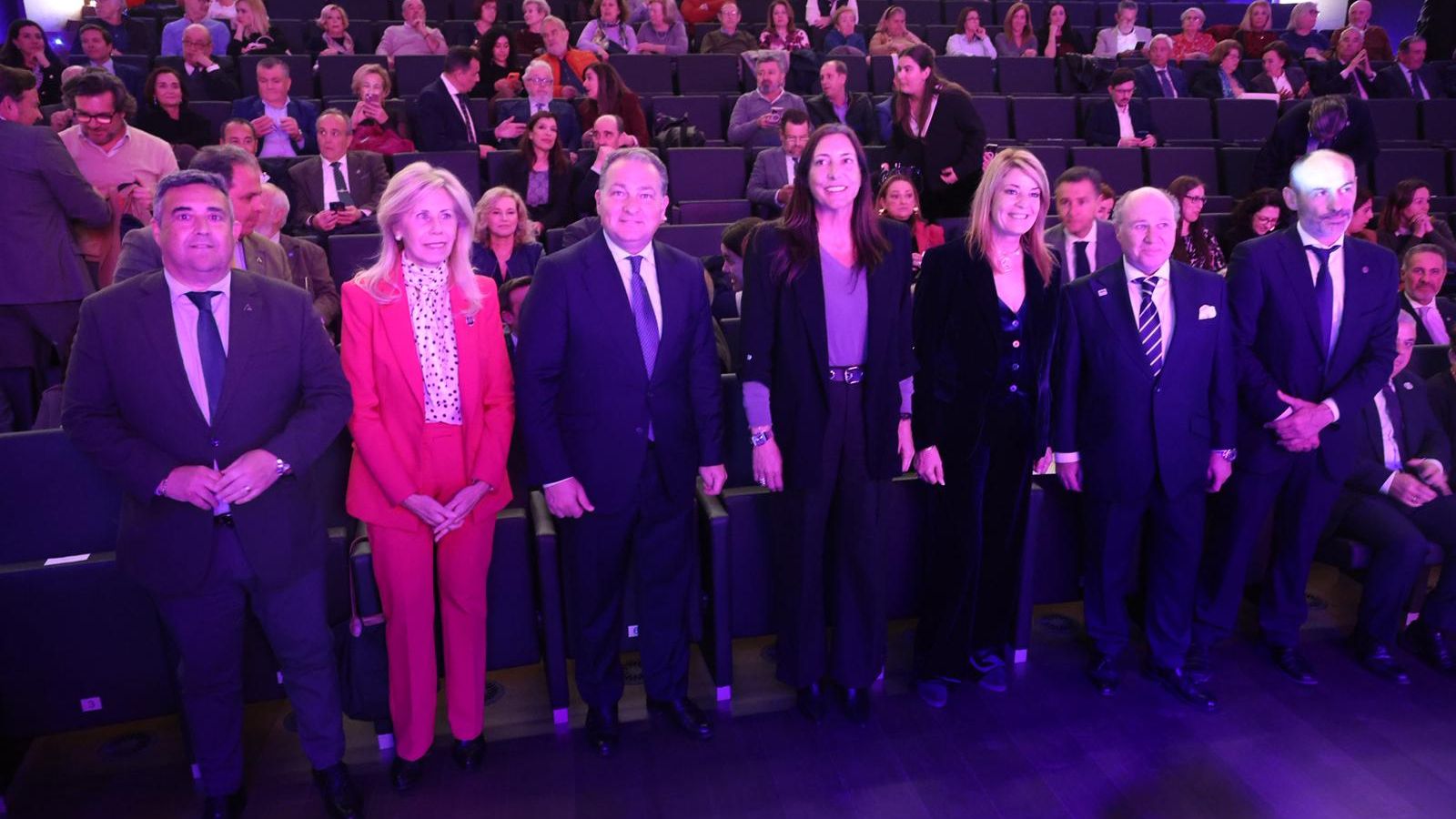 Autoridades presentes en la cita.