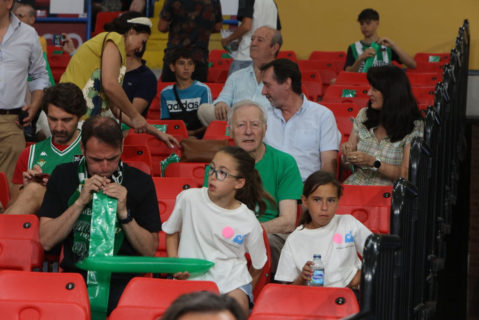 Búscate en el o Betis Granada de baloncesto