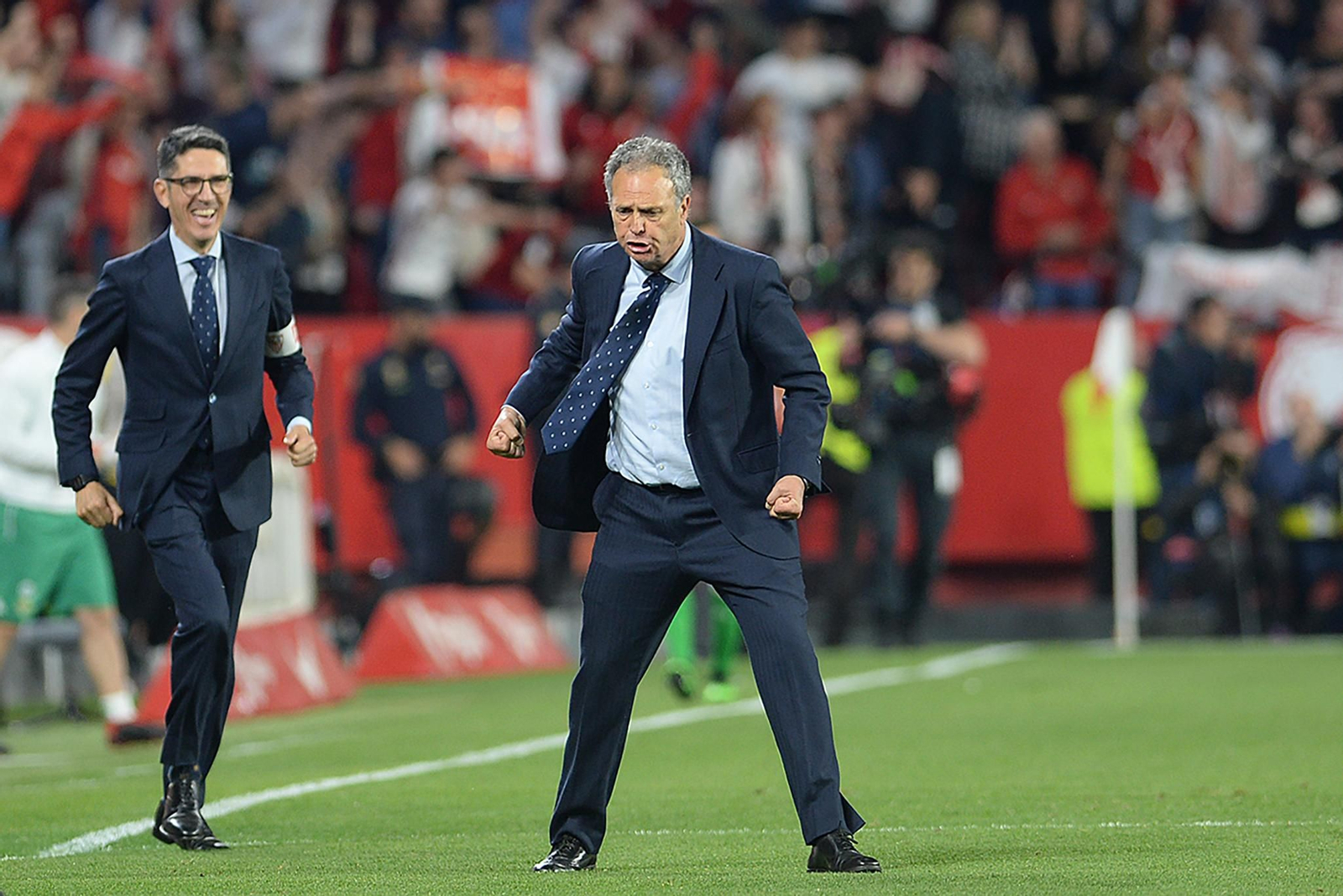 Joaquín Caparrós se hace viral por su reacción al no poner el himno de la selección de Armenia