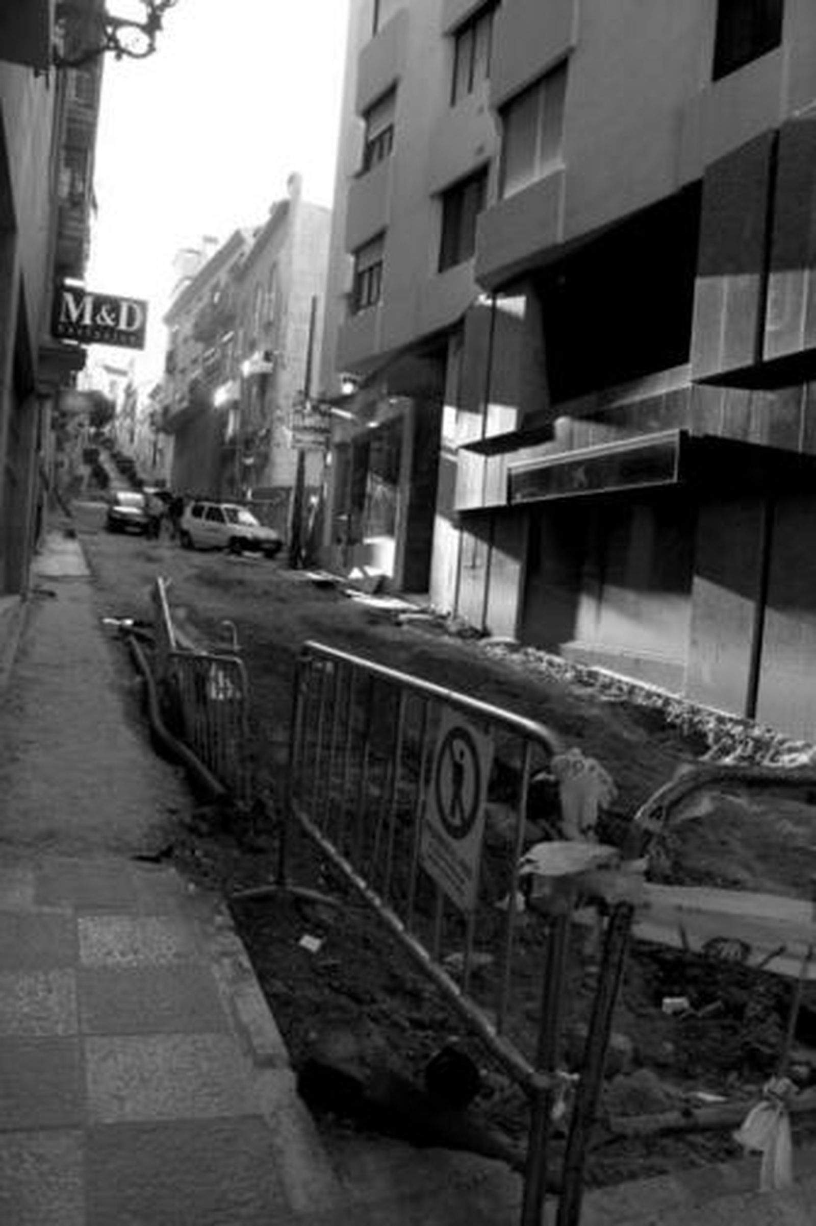 Las obras en la calle Rocha se retomaron ayer por la mañana.