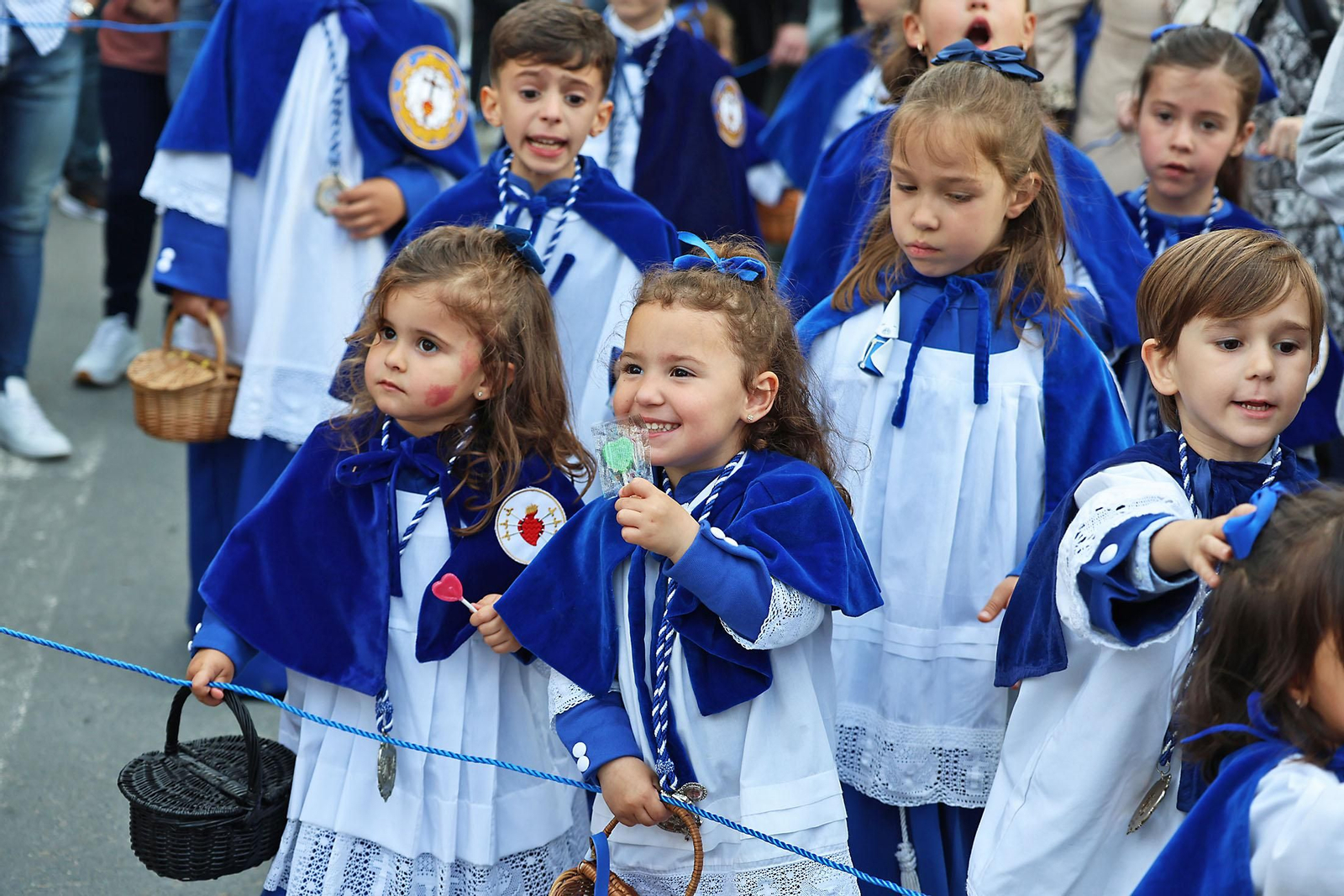 Imágenes de la VIrgen de Los Dolores por su barrio de las Colonias