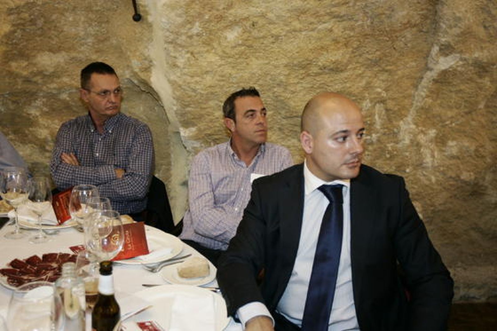 Juan Varga (Costa de Almería), José Vizcaino (Arquitectura Vizcaino) y Diego Matesanz (Banco Popular)

Foto: Javier Alonso