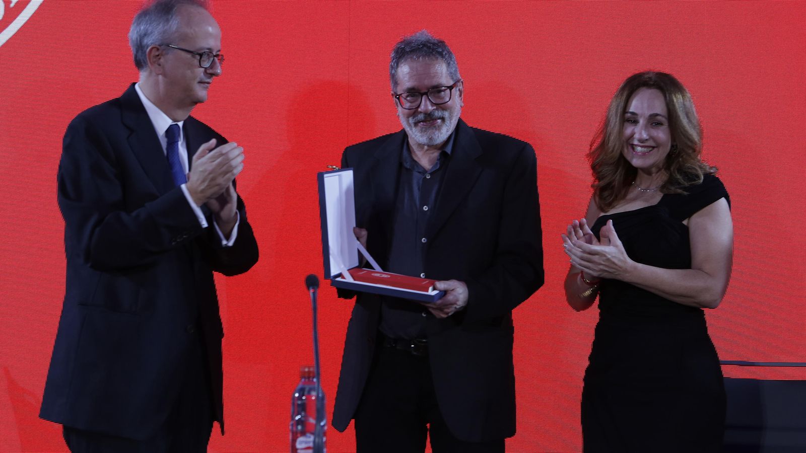 Un momento de la entrega del premio.