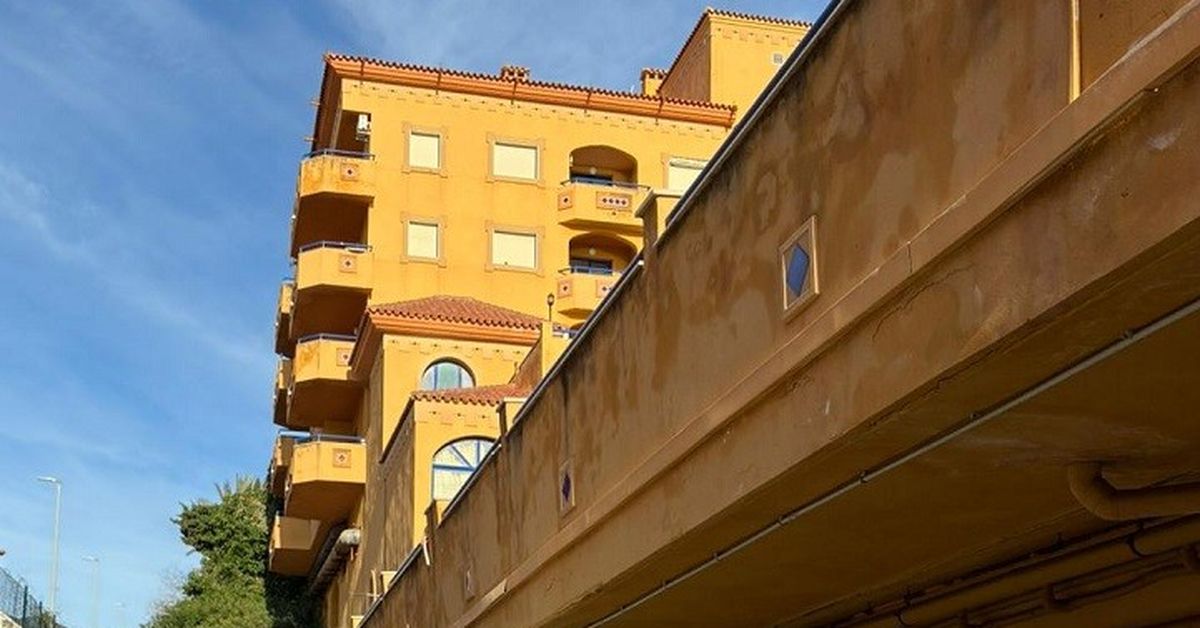 Seis detenidos de una trama societaria que explotaba ilegalmente un hotel en Benalmádena