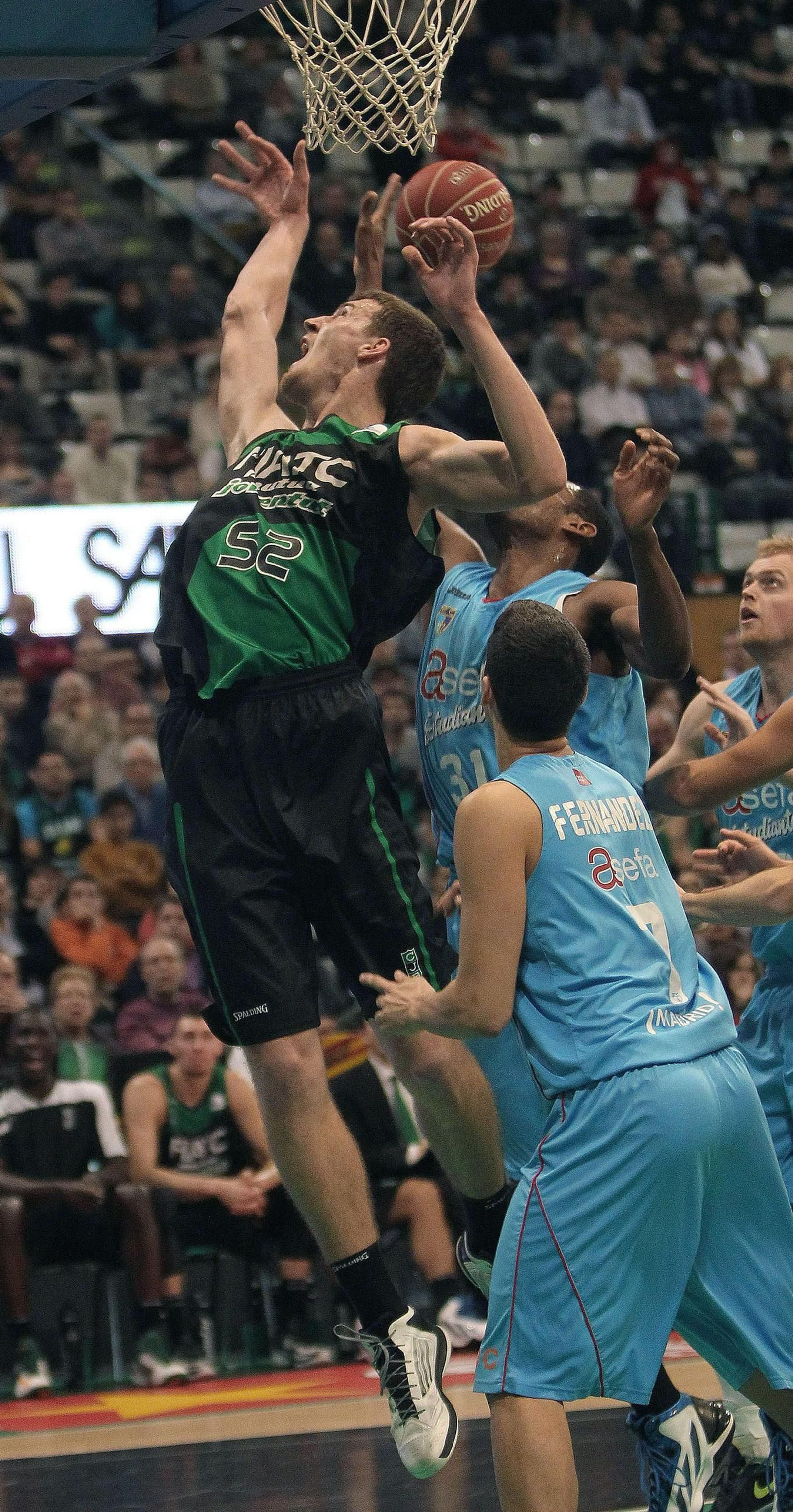 La carrera de Ognjen Kuzmic, en fotos