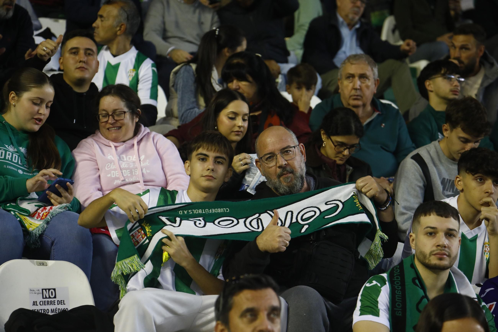 Las mejores fotos del ambiente en el Córdoba CF - Zaragoza en El Arcángel